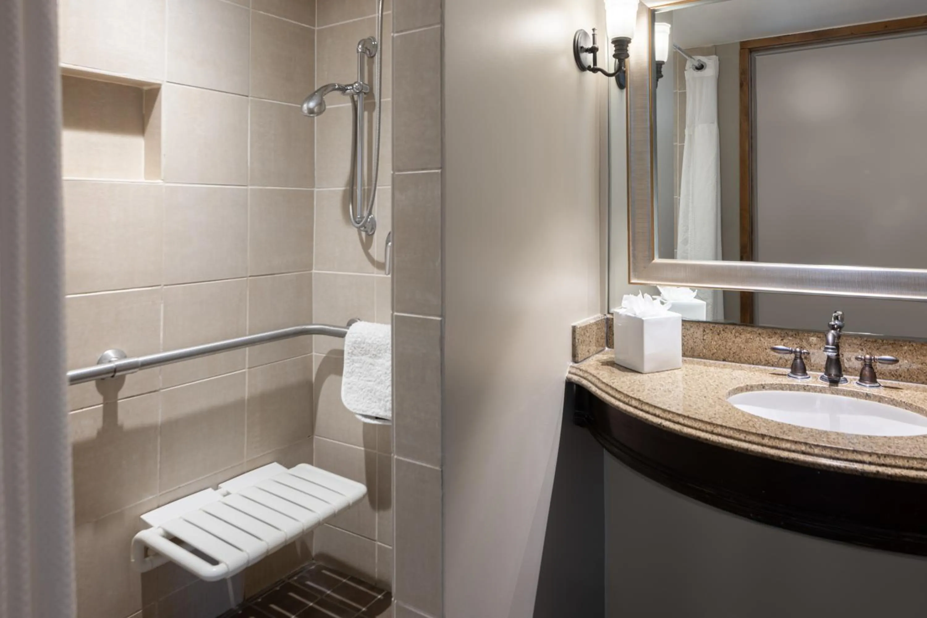 Accessible City View King Suite in Hotel Contessa - Suites on the Riverwalk