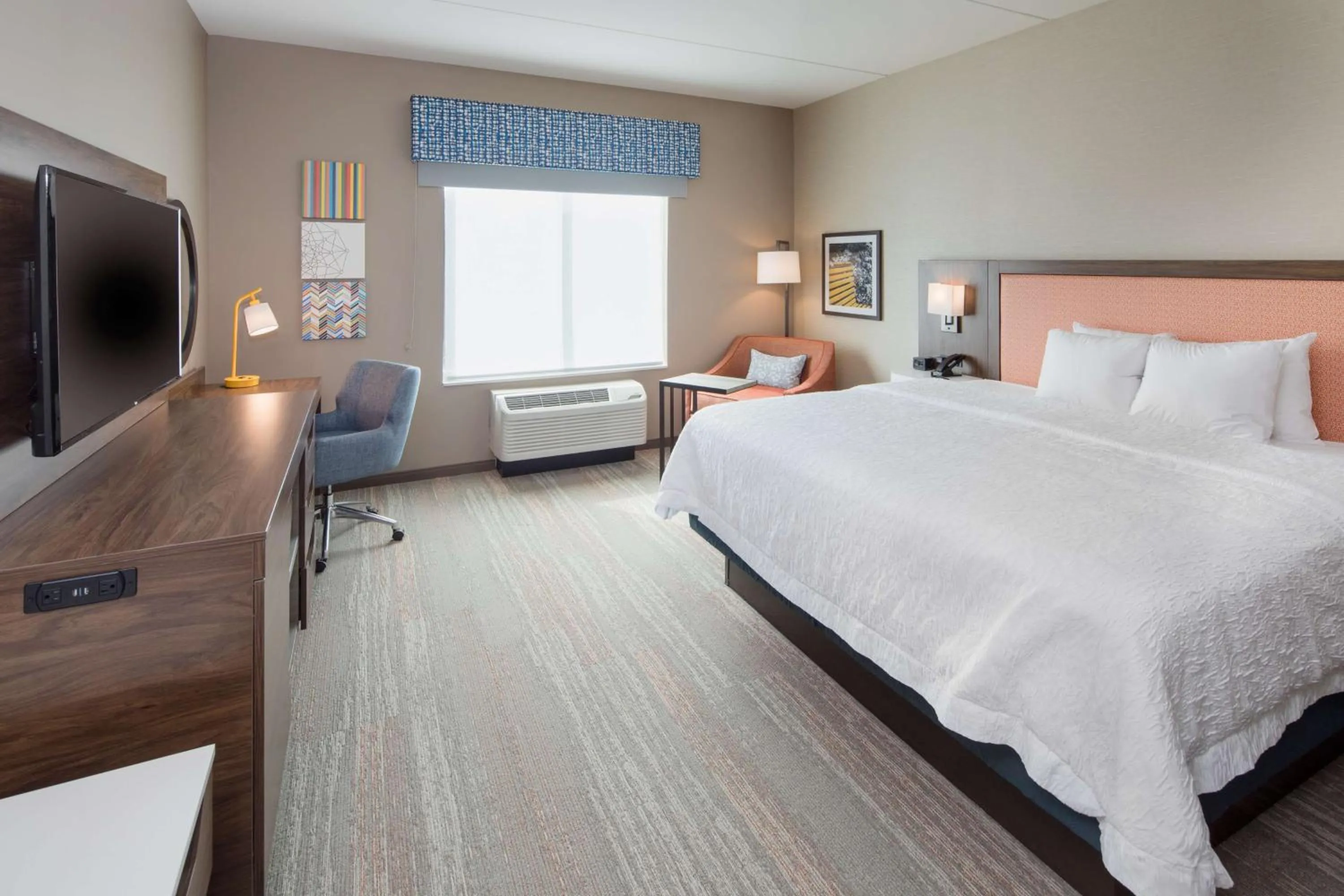 King Room in Hampton Inn Smithfield Selma, NC