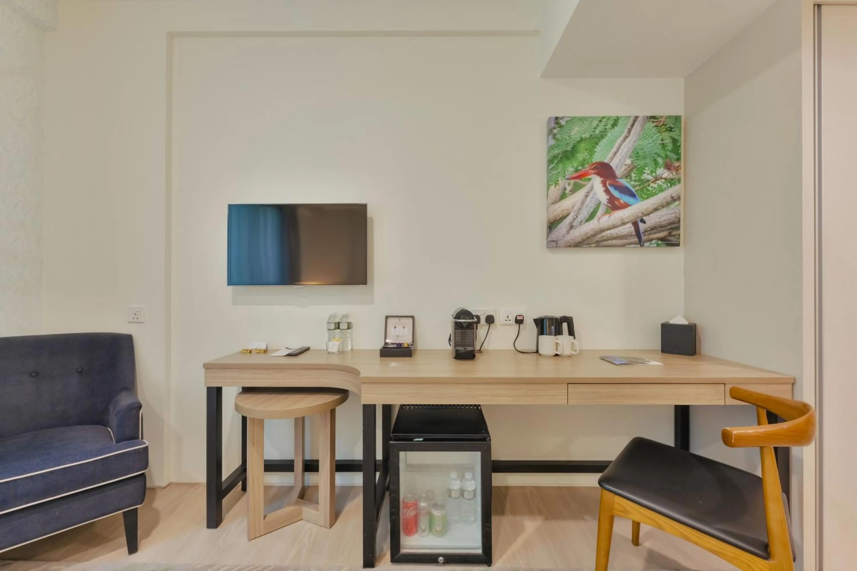 Deluxe King Room in Changi Cove