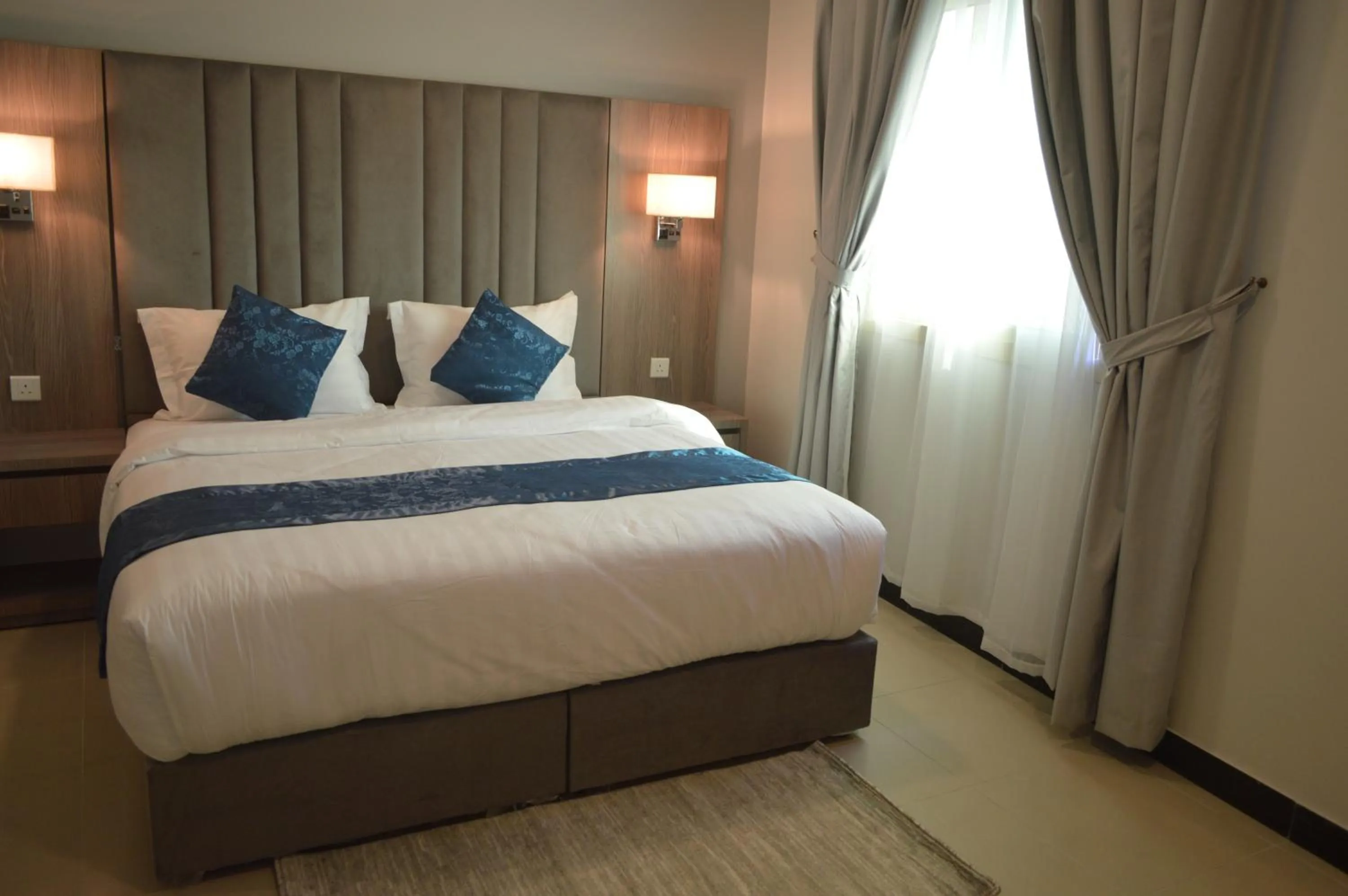 One-Bedroom Apartment in Terrace View 3