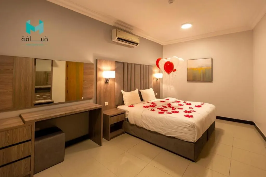 Two-Bedroom Apartment in Terrace View 3