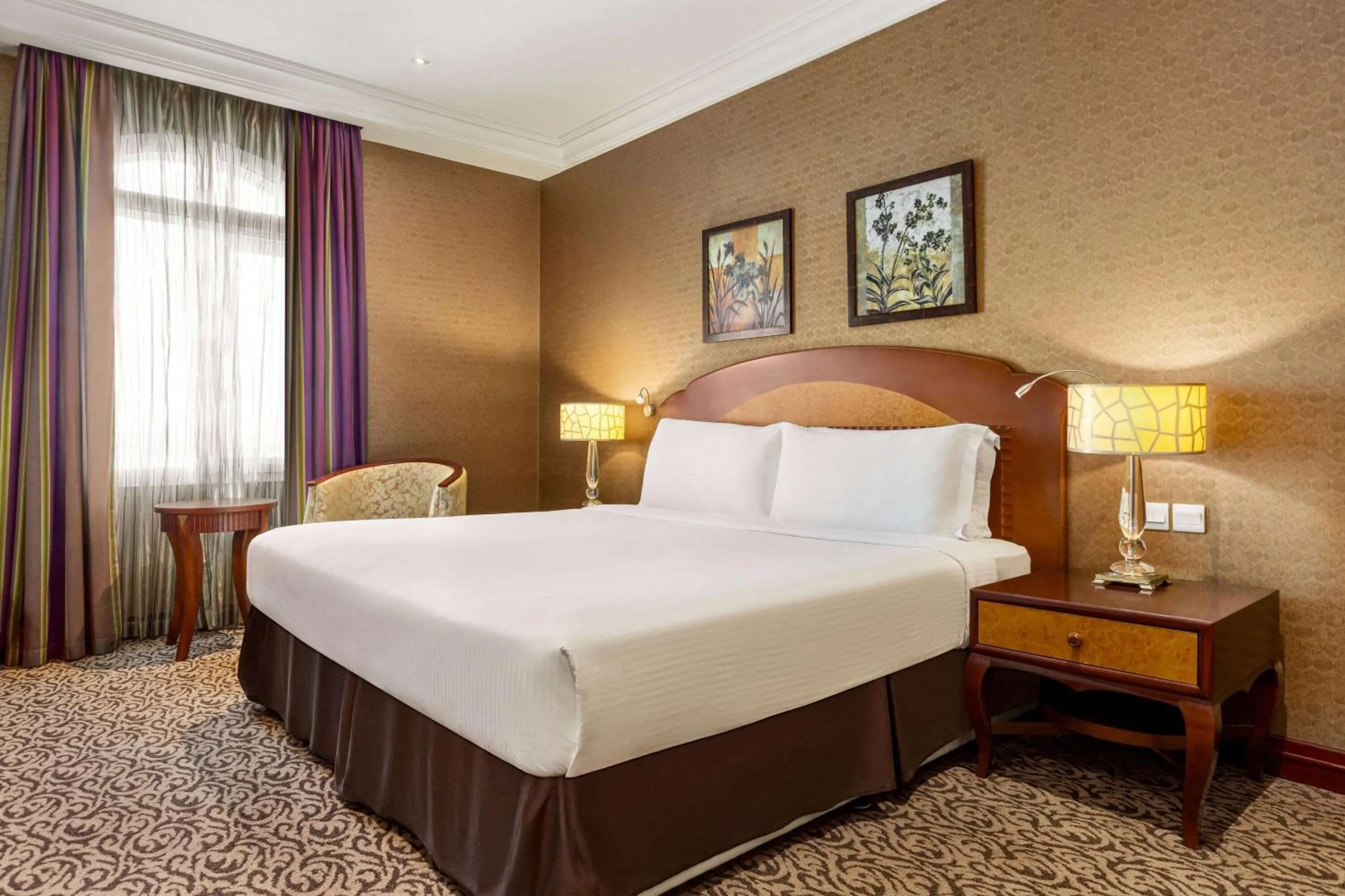 Deluxe King Room in Grand Regency Doha, Trademark Collection by Wyndham