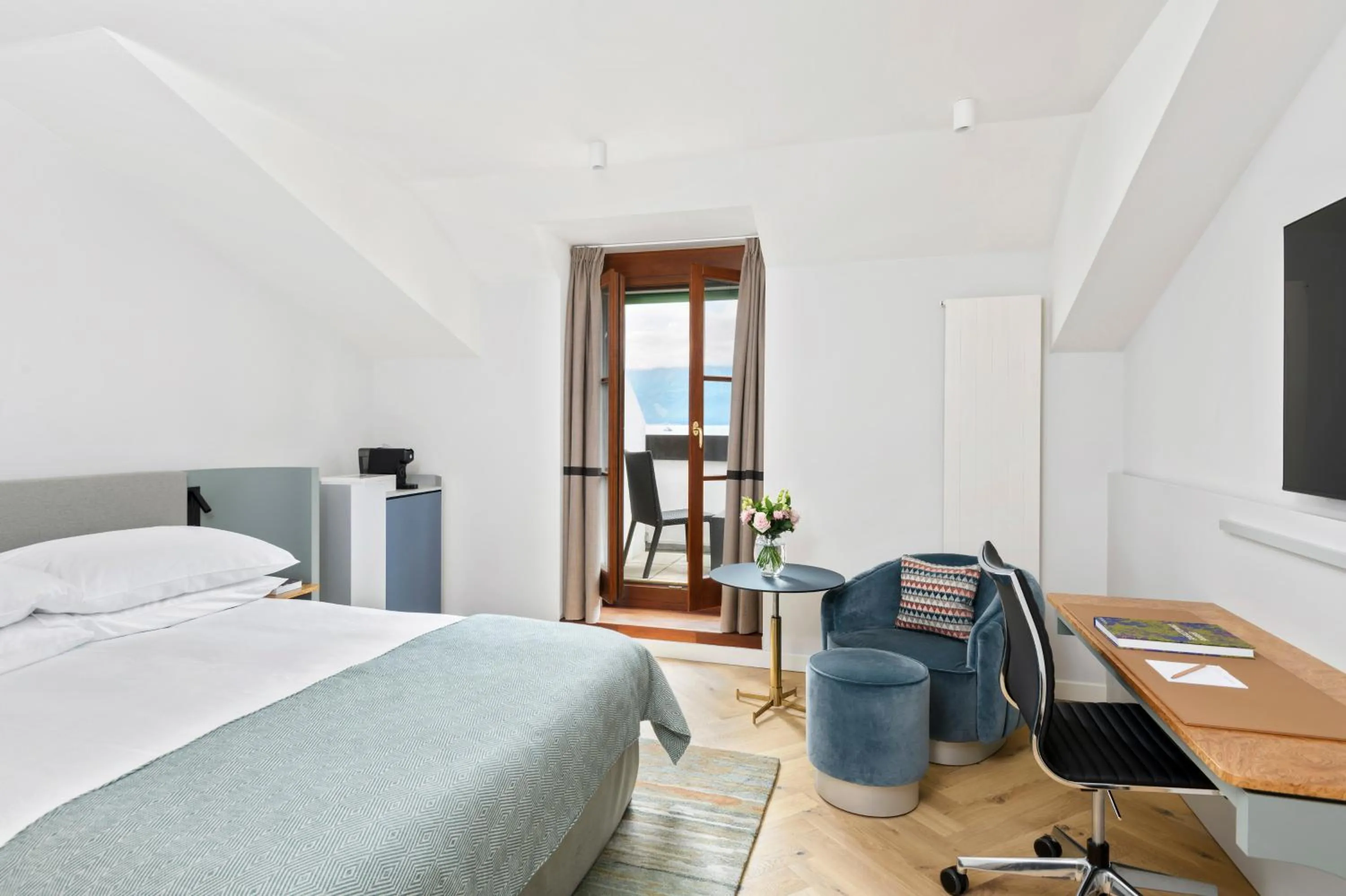 Executive Double Room with Lake View in Hotel Angleterre