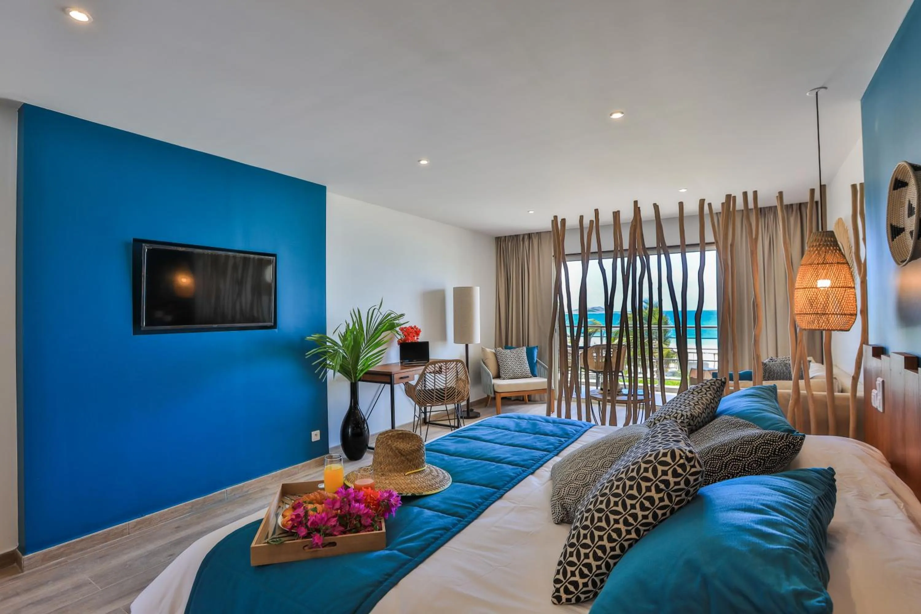 Ocean Deluxe Junior Suite in Orient Beach Hotel