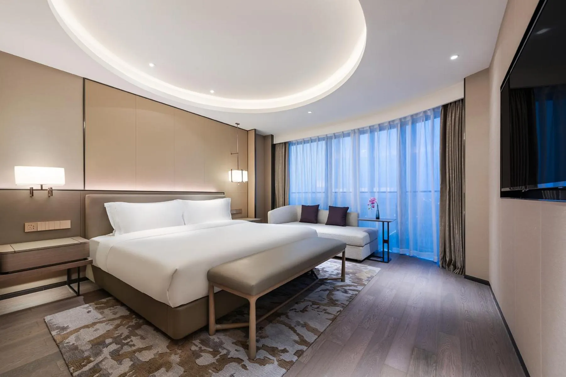 Privilege King Suite in Grand Mercure Shanghai Lingang