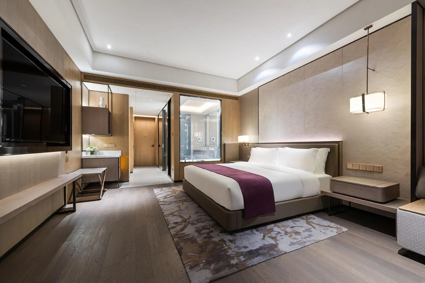 Privilege King Room in Grand Mercure Shanghai Lingang