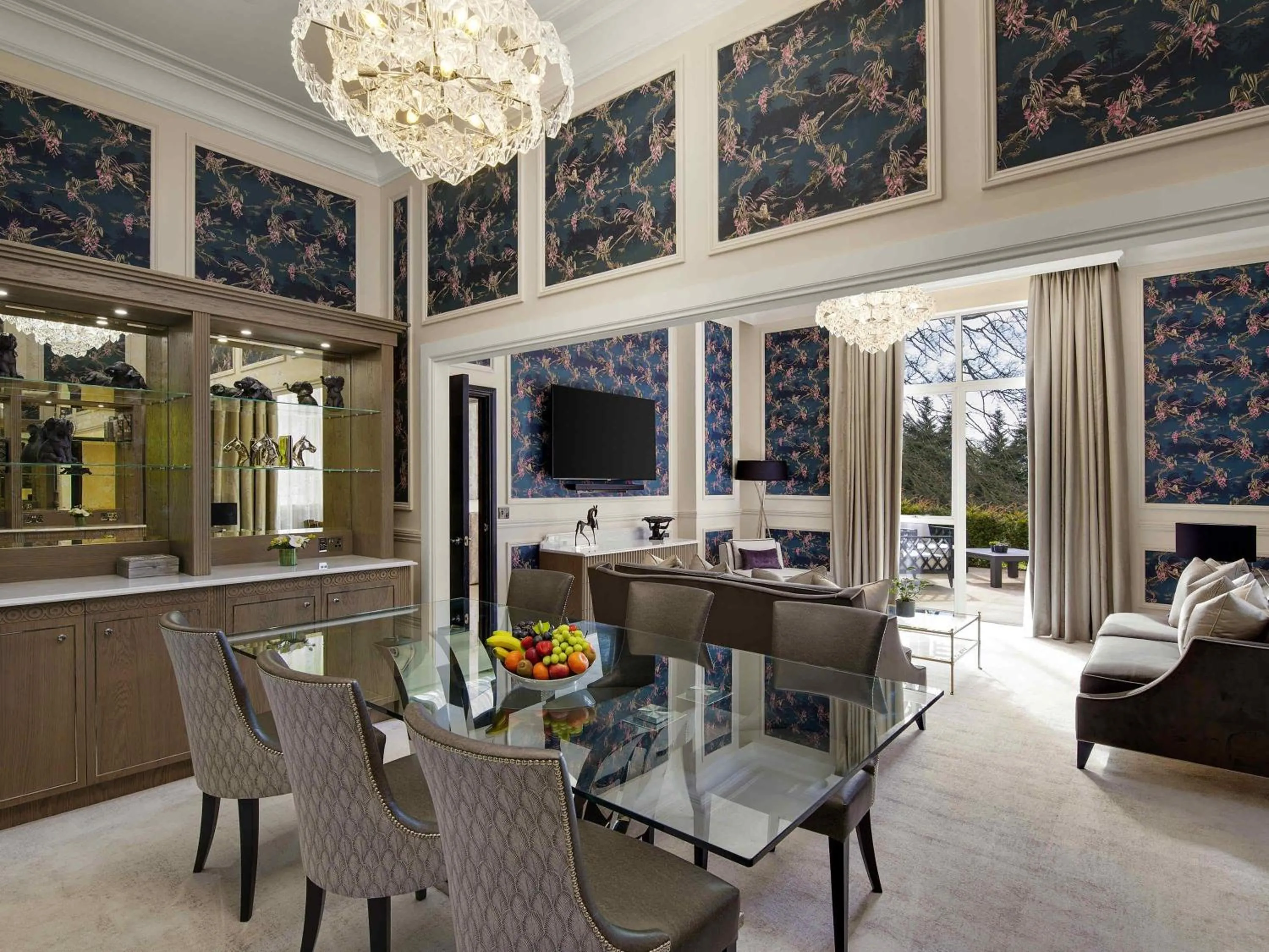 One-Bedroom Terrace Suite in Fairmont Windsor Park