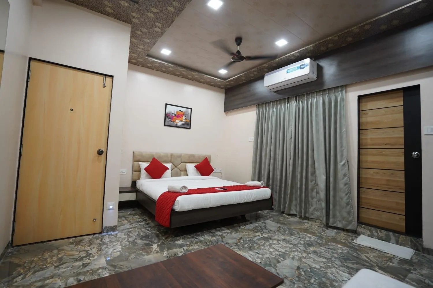 Superior Suite in Igatpuri Hills Retreat