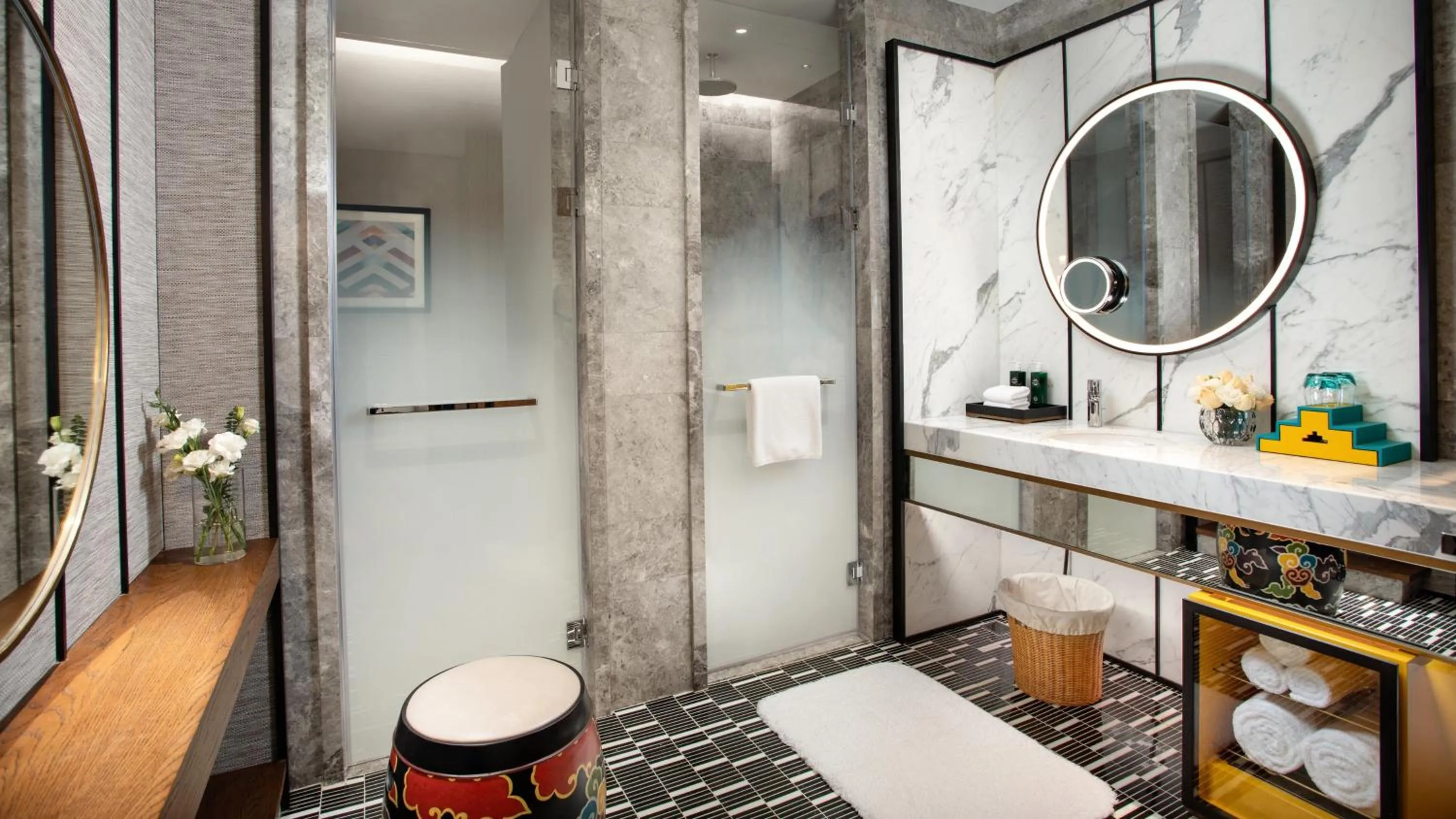 Standard King Room in Hotel Indigo Diqing Moonlight City by IHG