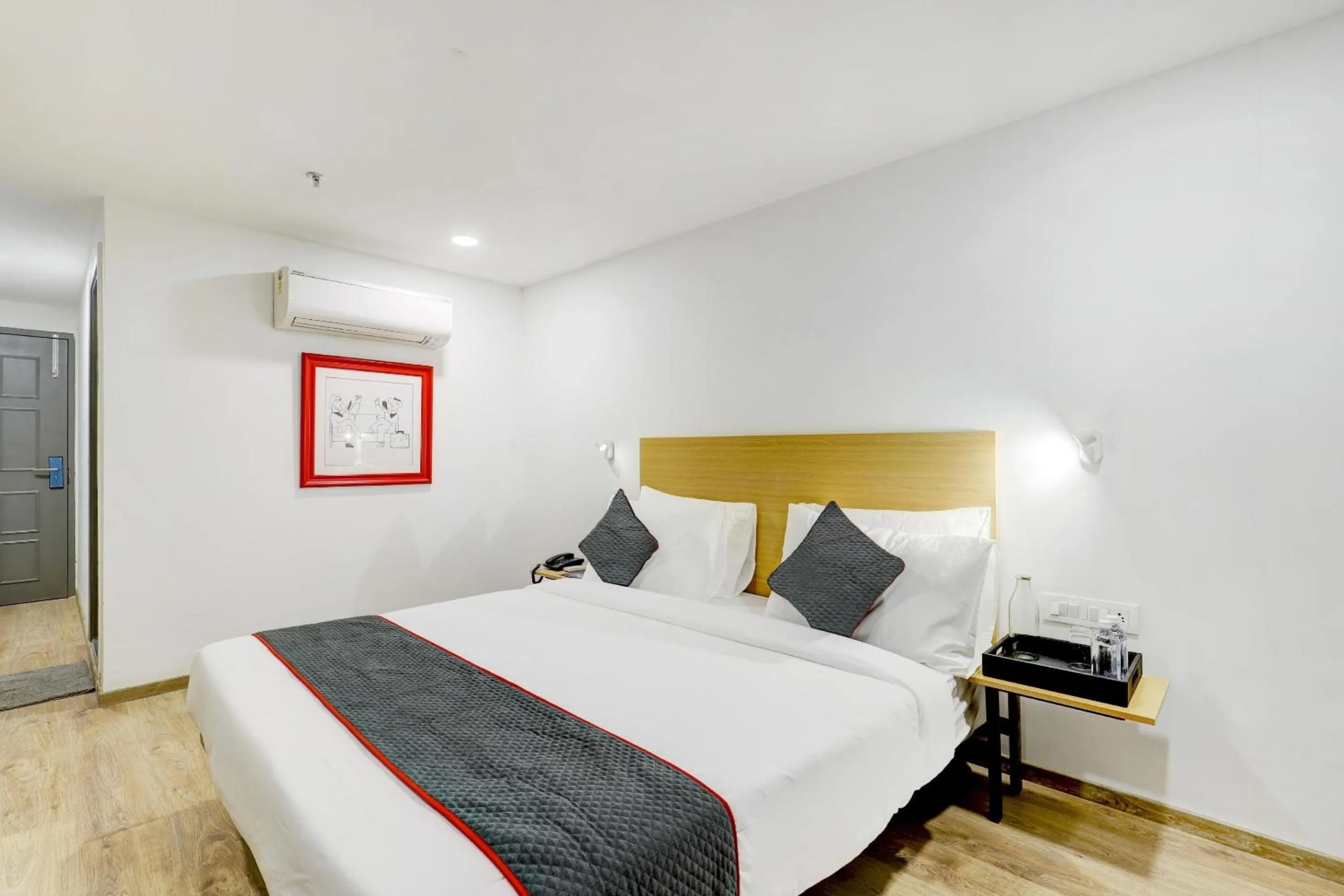 Standard Double Room - single occupancy in Super Townhouse Rajyash Rise