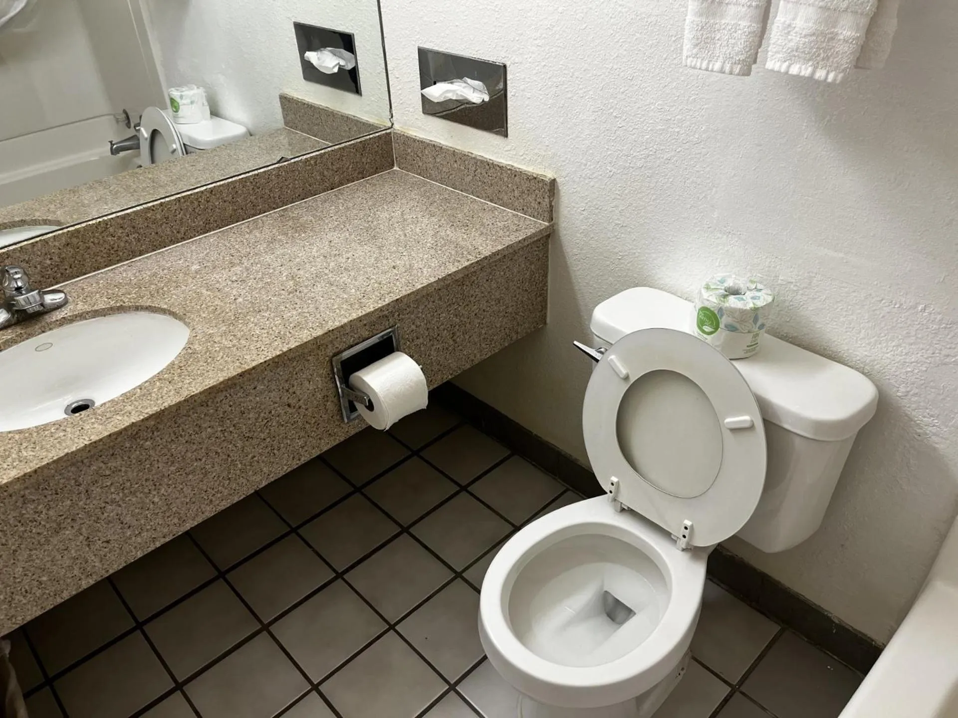 King Room - Disability Access in Budget Inn Laramie