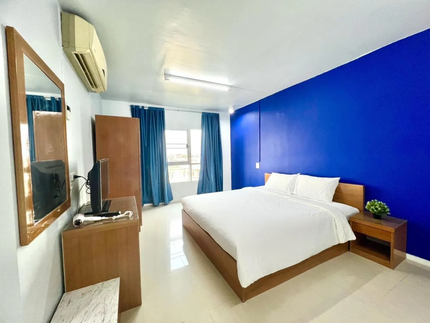 Superior King Room in The View Residence