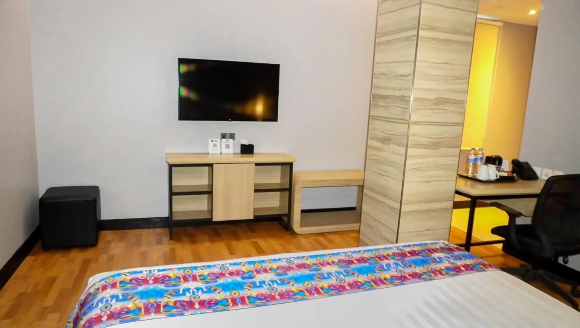 Deluxe Double Room with Shower Only - Non-Smoking in Best Western Sagita Hotel Jayapura