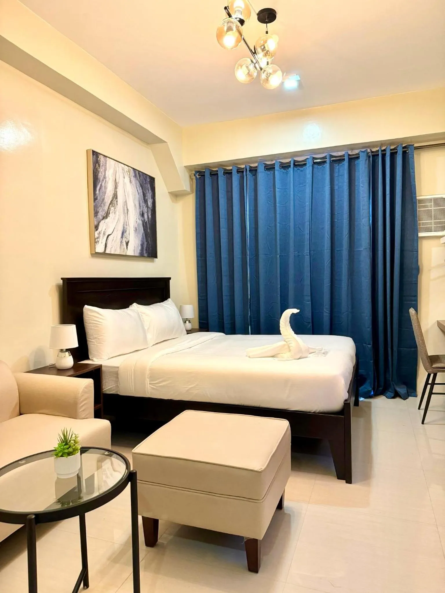Deluxe Double or Twin Room with City View in G Square Residences