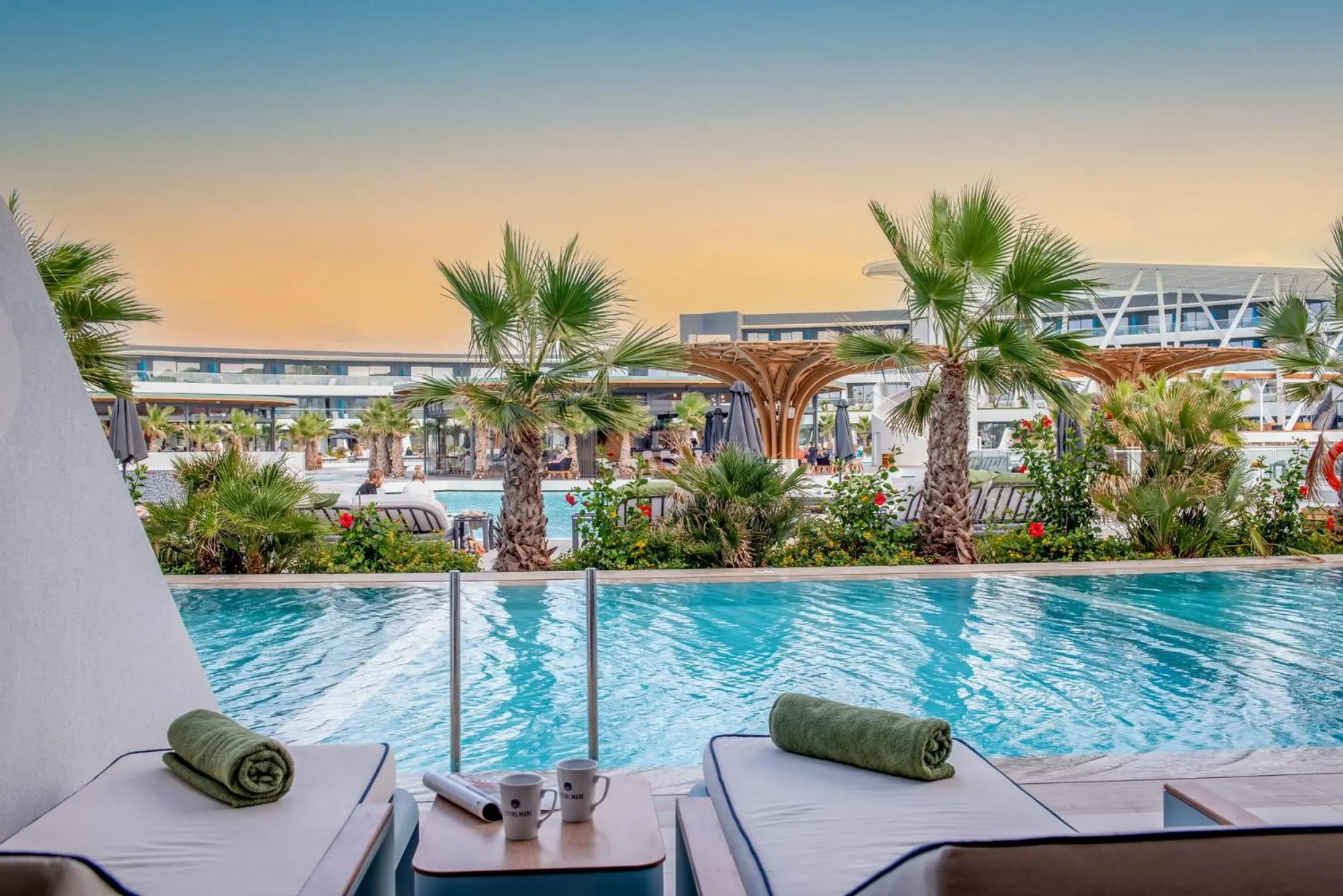 Deluxe Double Pool or Sea View with Individual Pool in Lyttos Mare