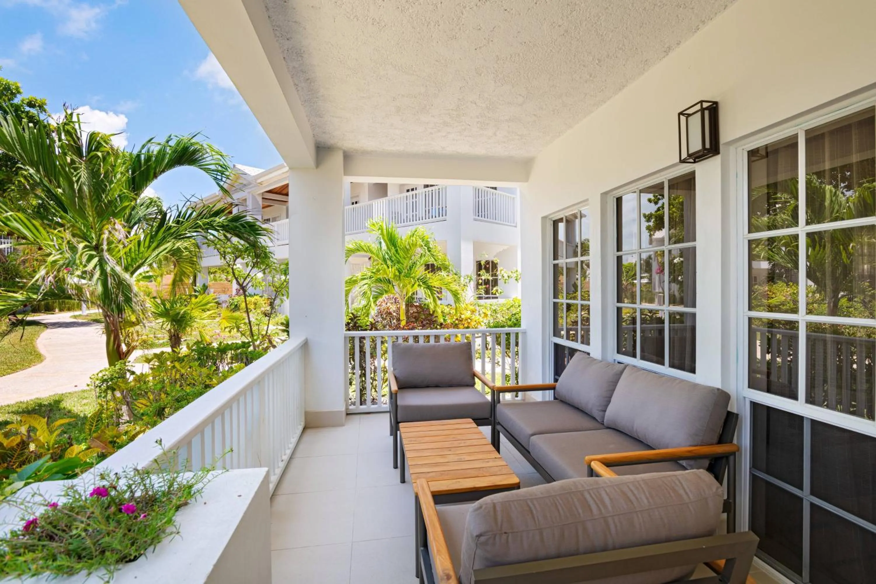 Garden View Reef House, 2 Bedroom Suite, 1 King, 1 Queen, Balcony in Alaia Belize, Autograph Collection