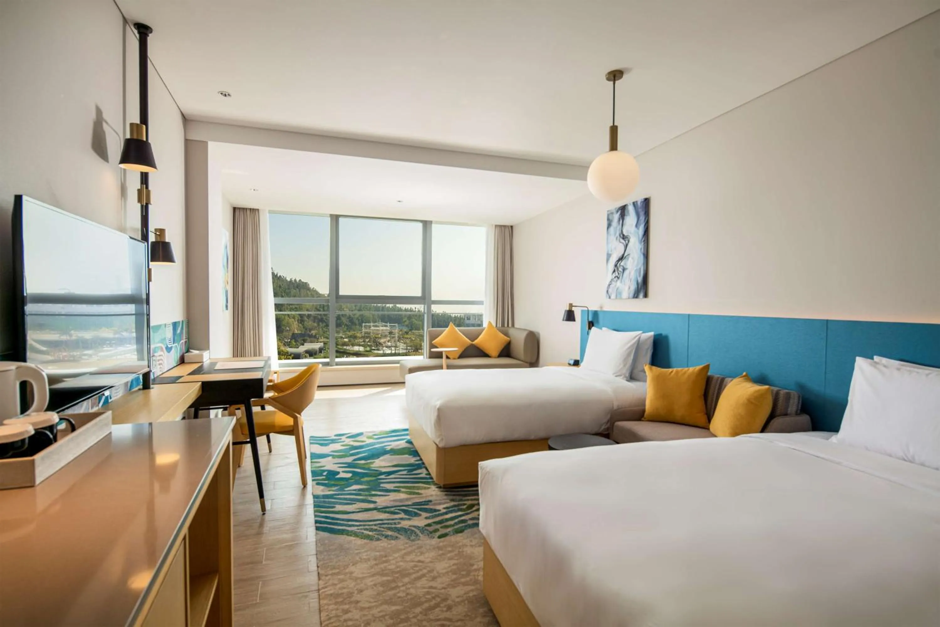 Twin Room with Panoramic View in Hilton Garden Inn Zhuhai Hengqin Sumlodol Park