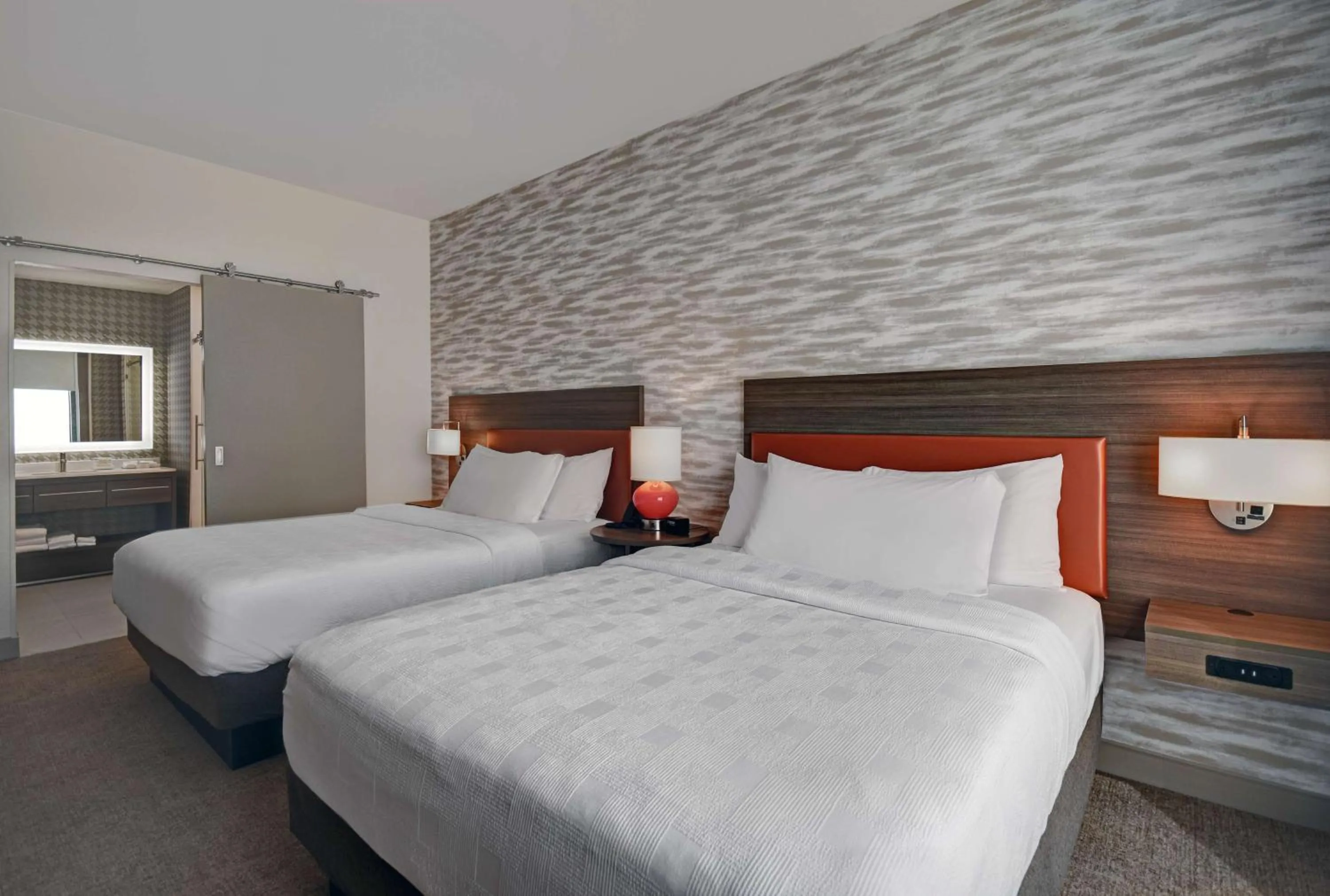 One-Bedroom Queen Suite with Two Queen Beds - Non-Smoking in Home2 Suites By Hilton Raleigh North I-540