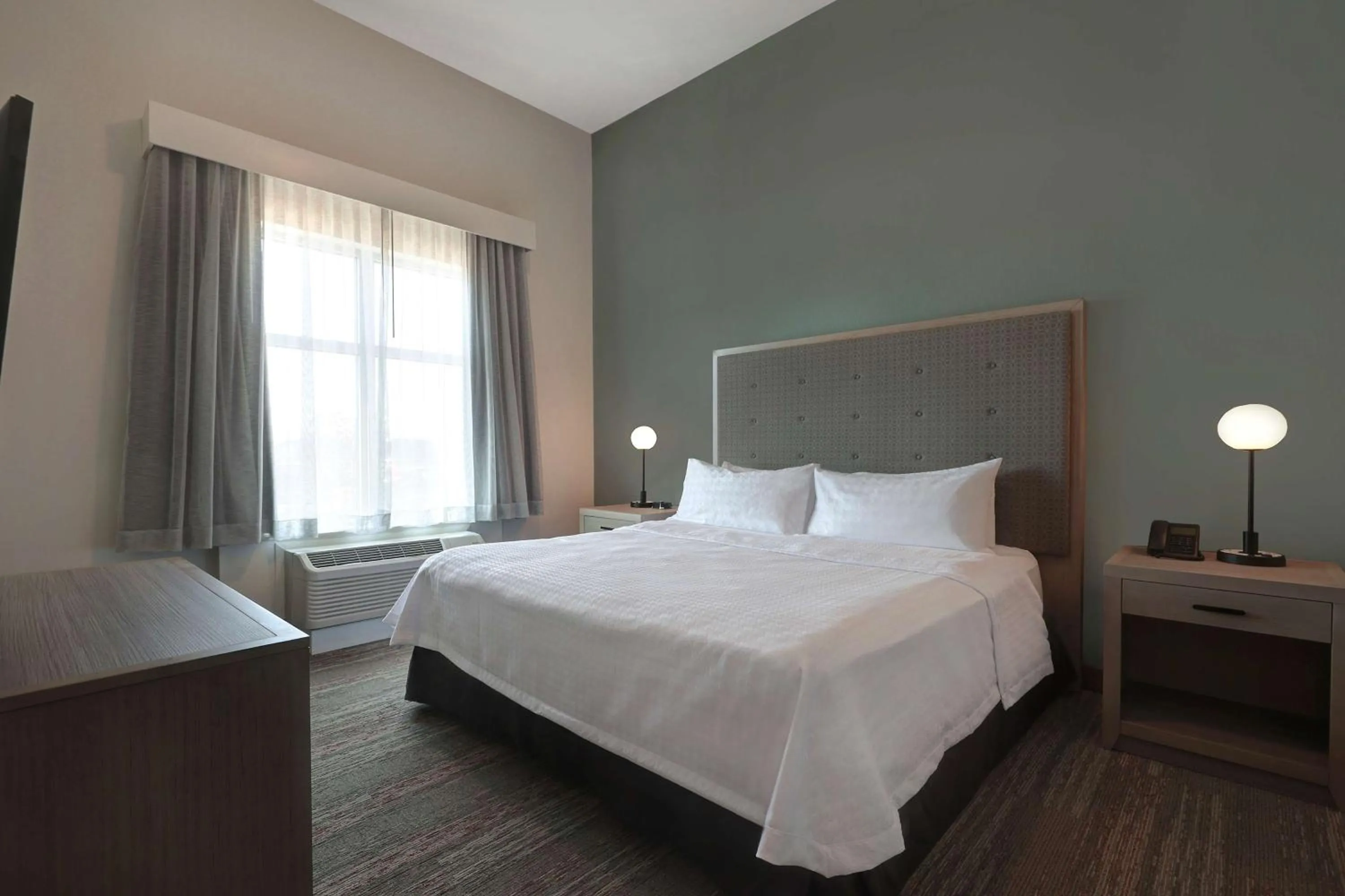 One-Bedroom King Suite in Homewood Suites By Hilton Santa Clarita/Valencia, Ca