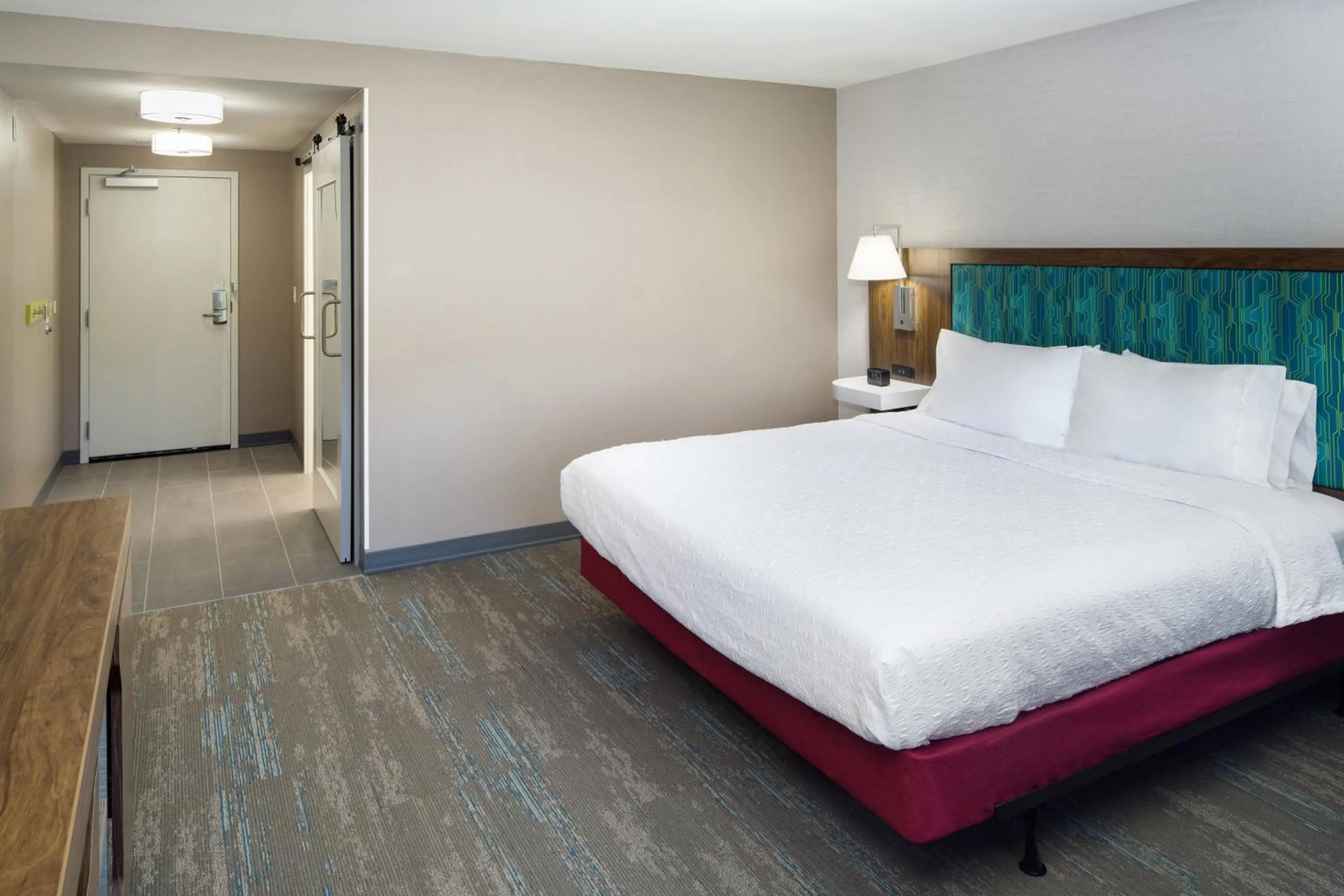 King Room - Hearing Access/Non-Smoking in Hampton Inn Kissimmee North