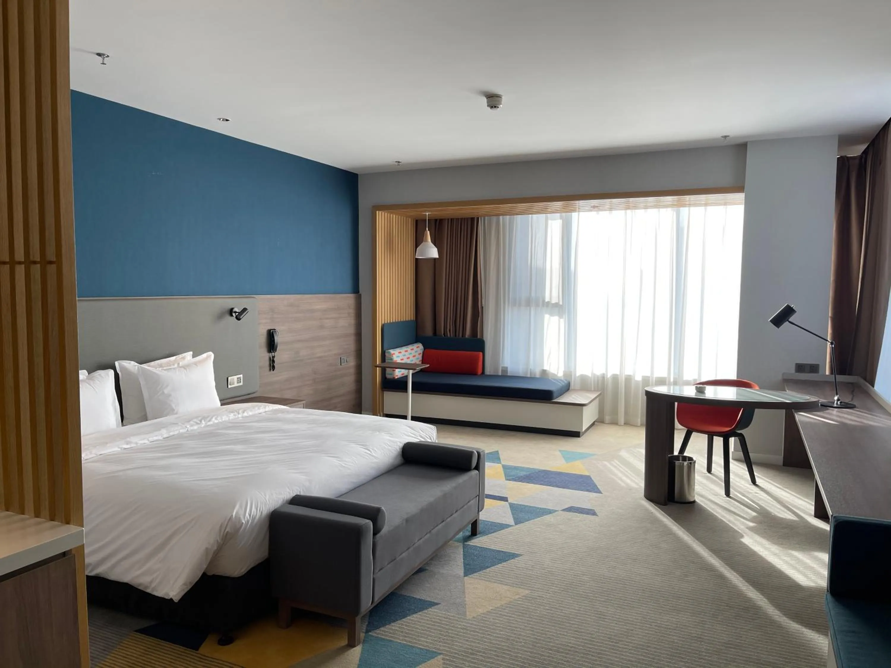 Standard King Room - Smoking in Holiday Inn Express Ulanqab Jining by IHG