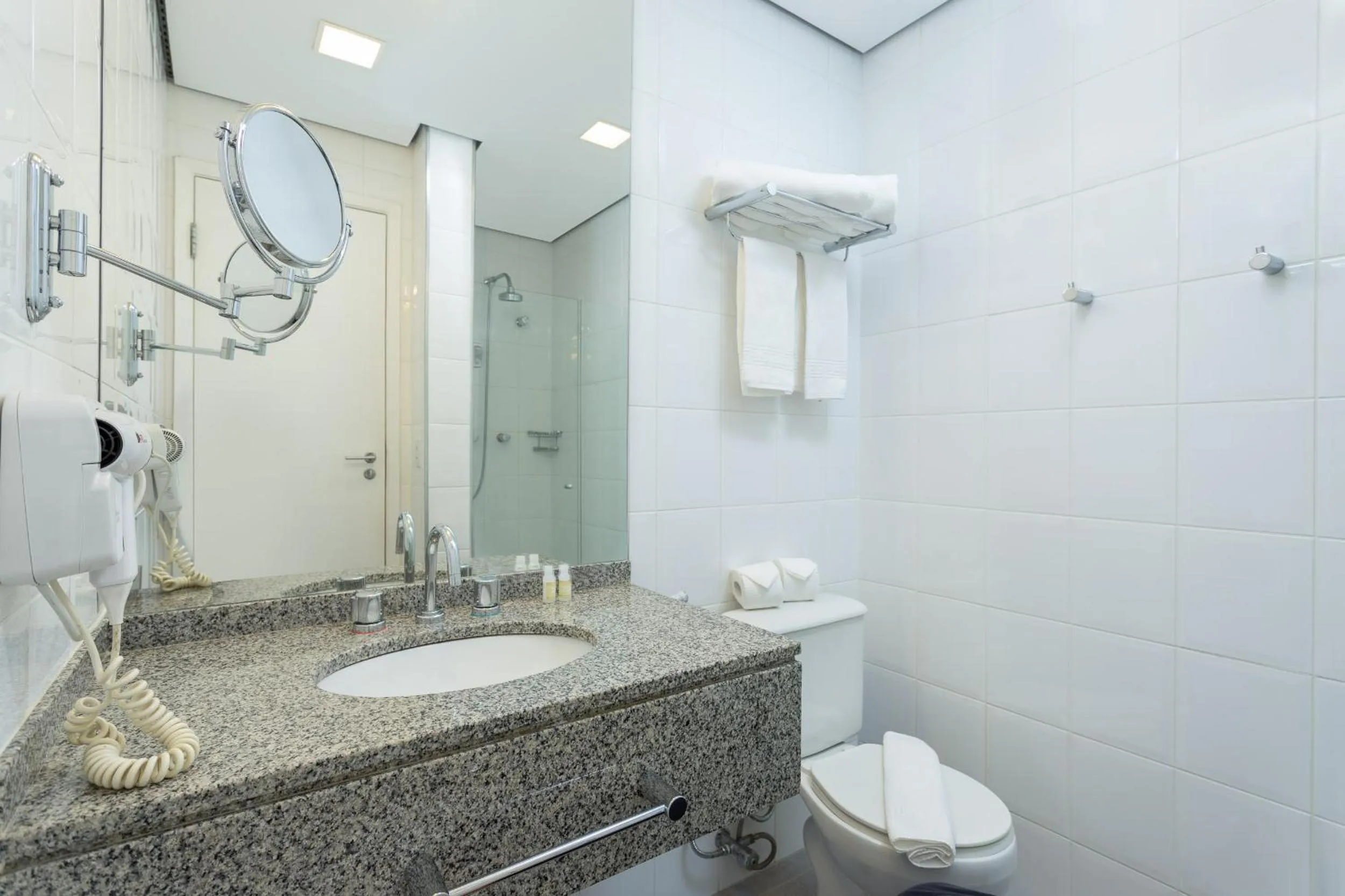 Standard Suite in Paulista Suites by Charlie