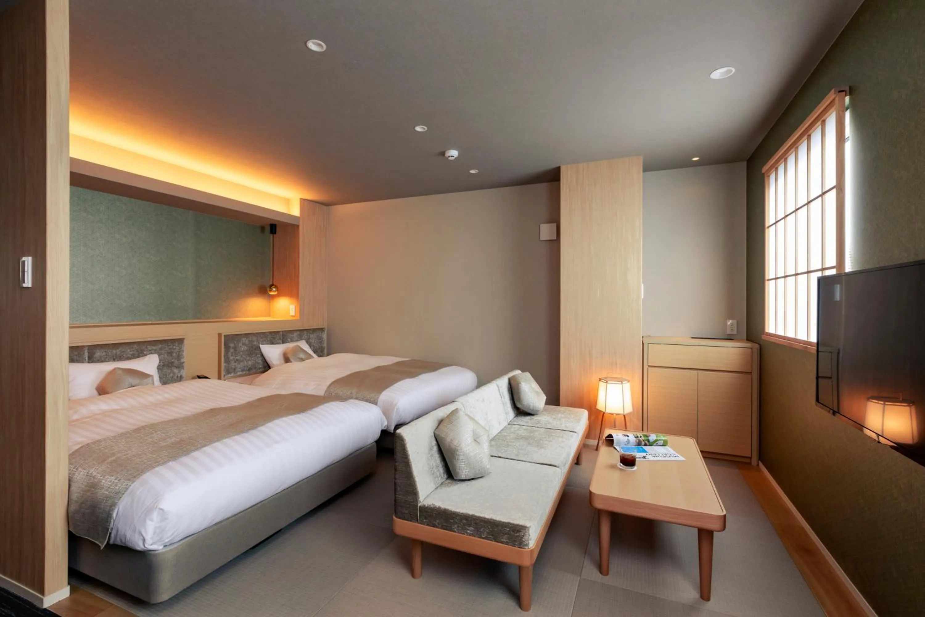 Superior Twin Room in Rinn Horikawa Gojo