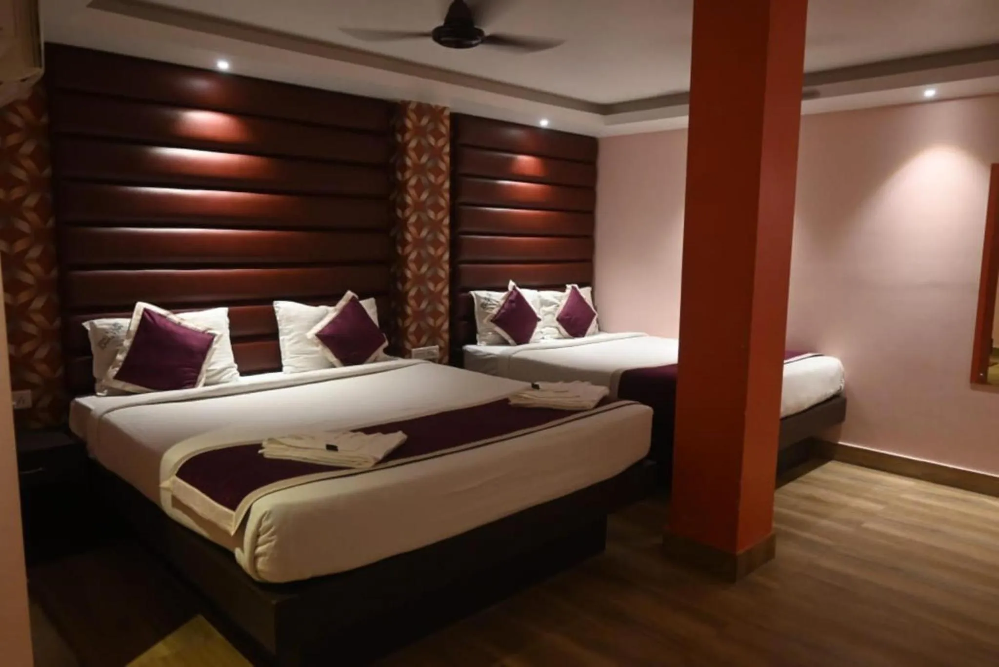 Family Room in Hotel Runway Inn