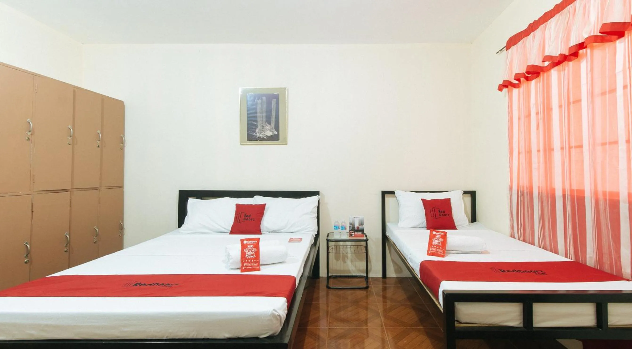 Family Room in RedDoorz @ FDB Homes Nueva Ecija