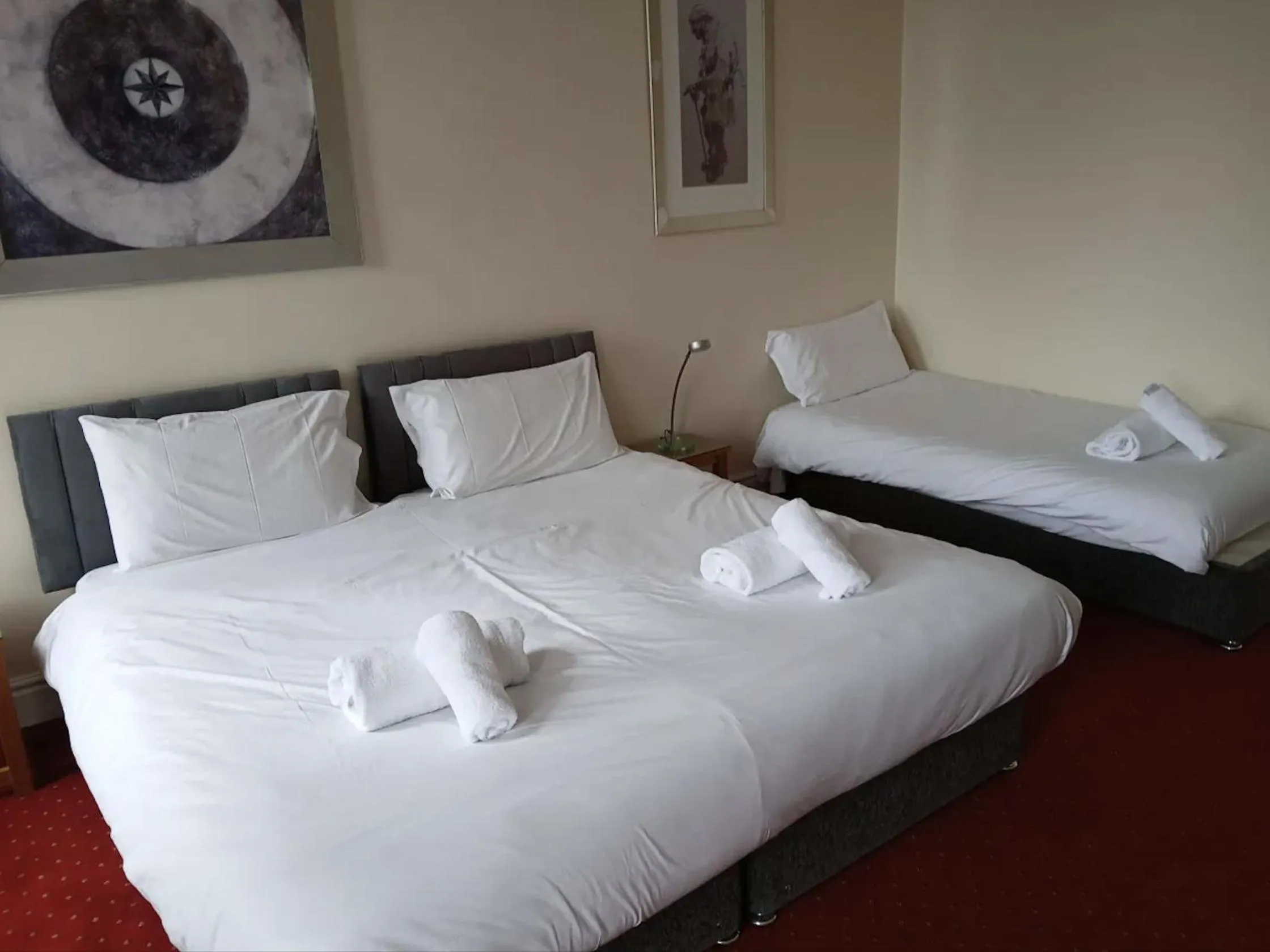 Basic Triple Room in The Knighton Hotel