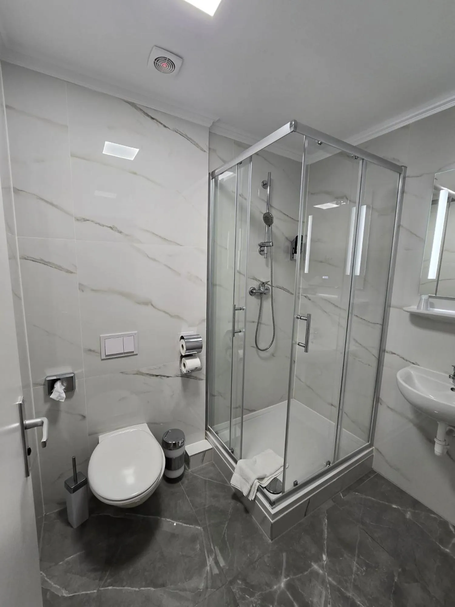 Triple Room in Hotel Arche