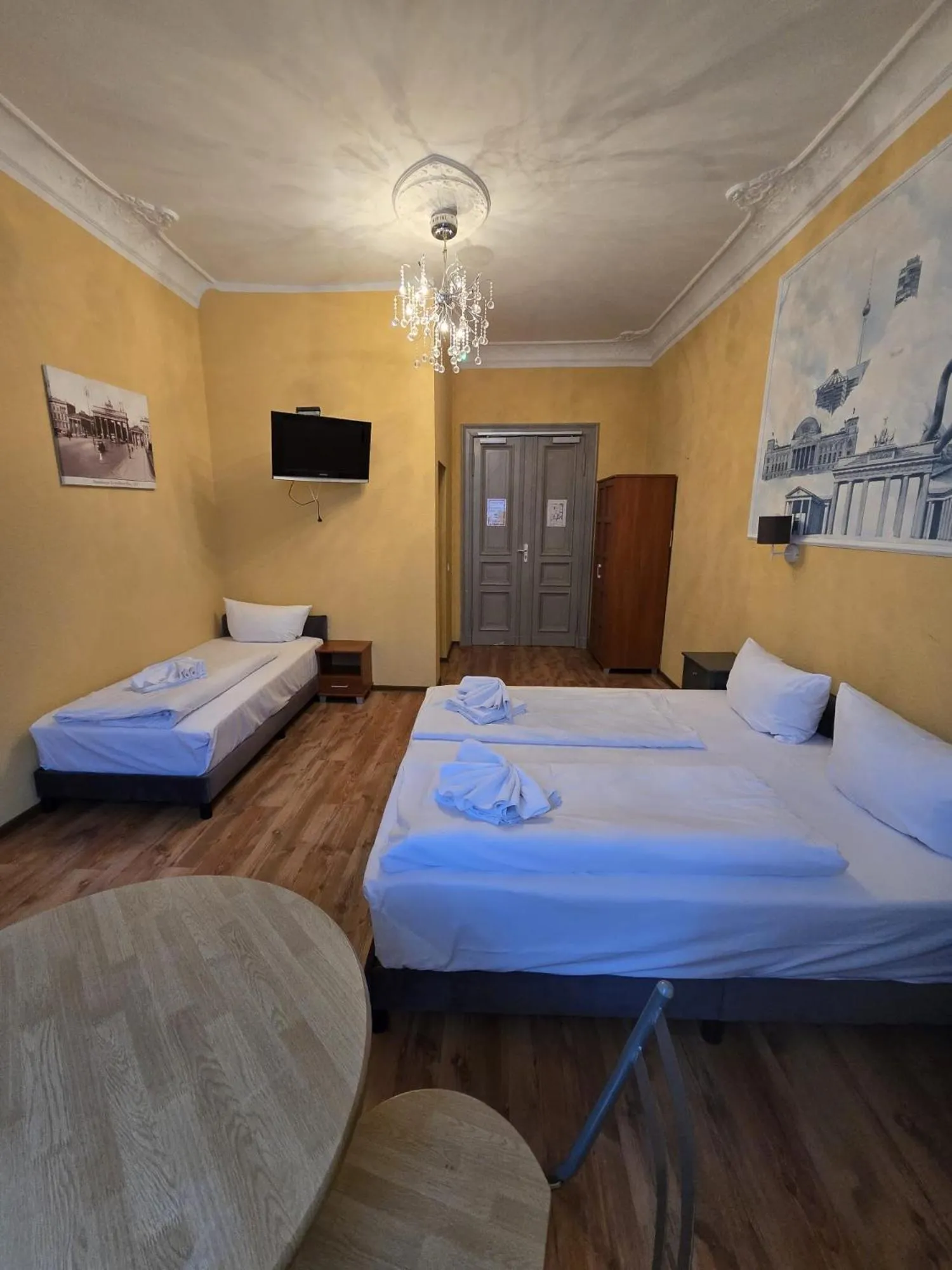 Triple Room in Hotel Arche