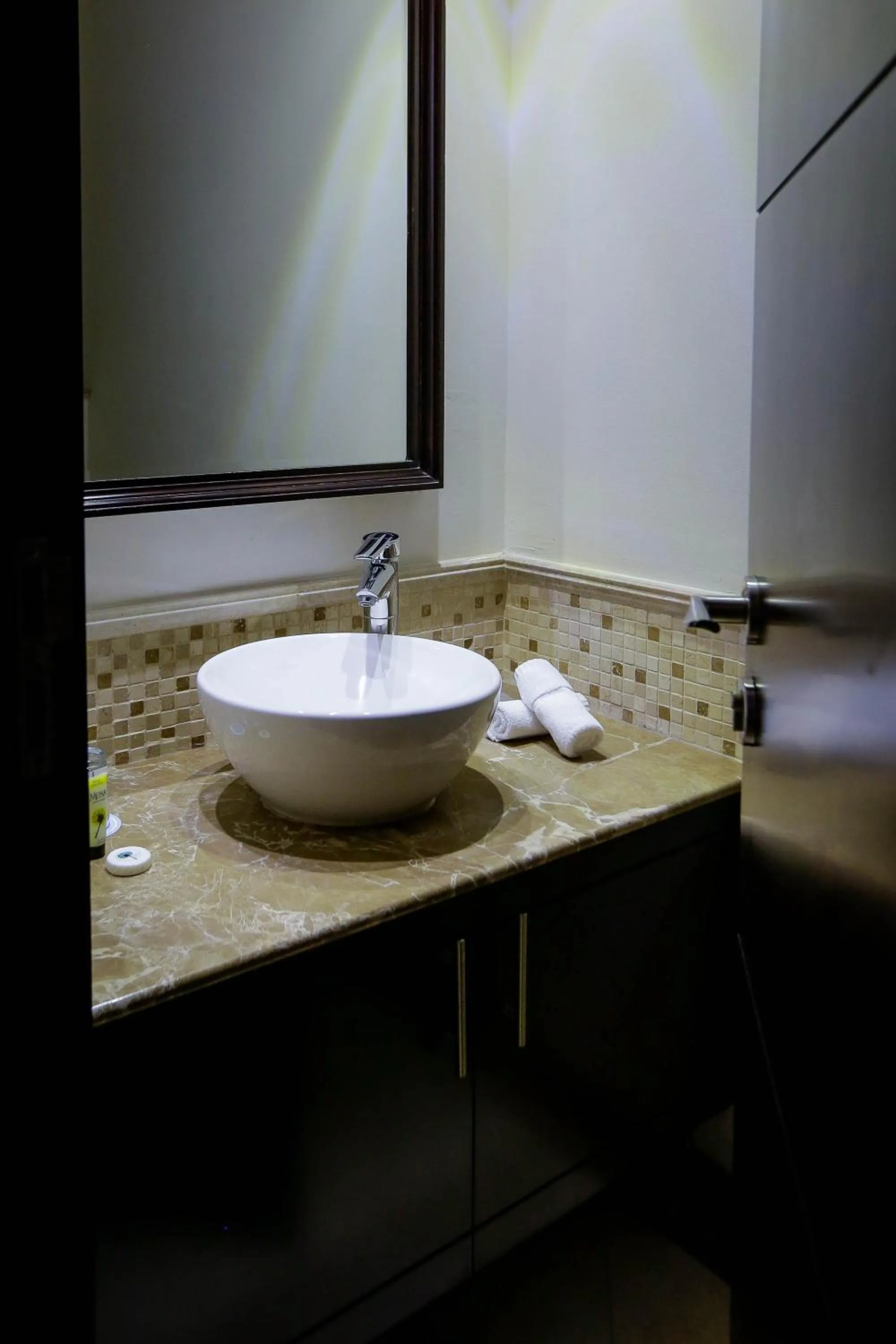 Studio Apartment - Smoking - Twin in MENA ApartHotel Albarsha At The Mall