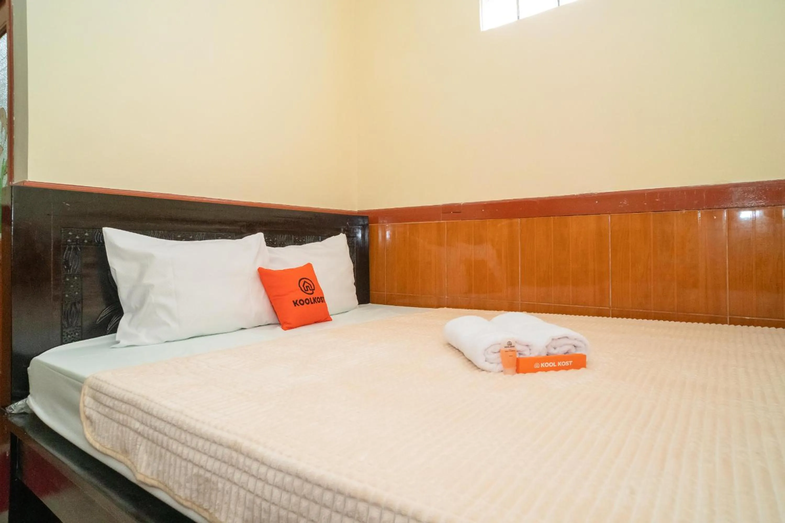 Standard Double Room in KoolKost @ Taman Duta Depok