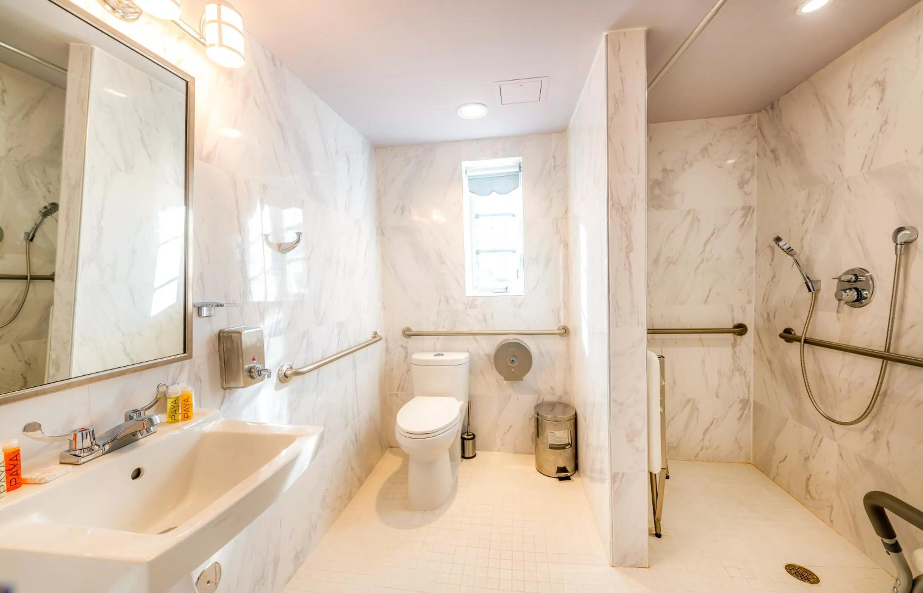 Junior Room Accessible  in Secret Garden Miami Beach