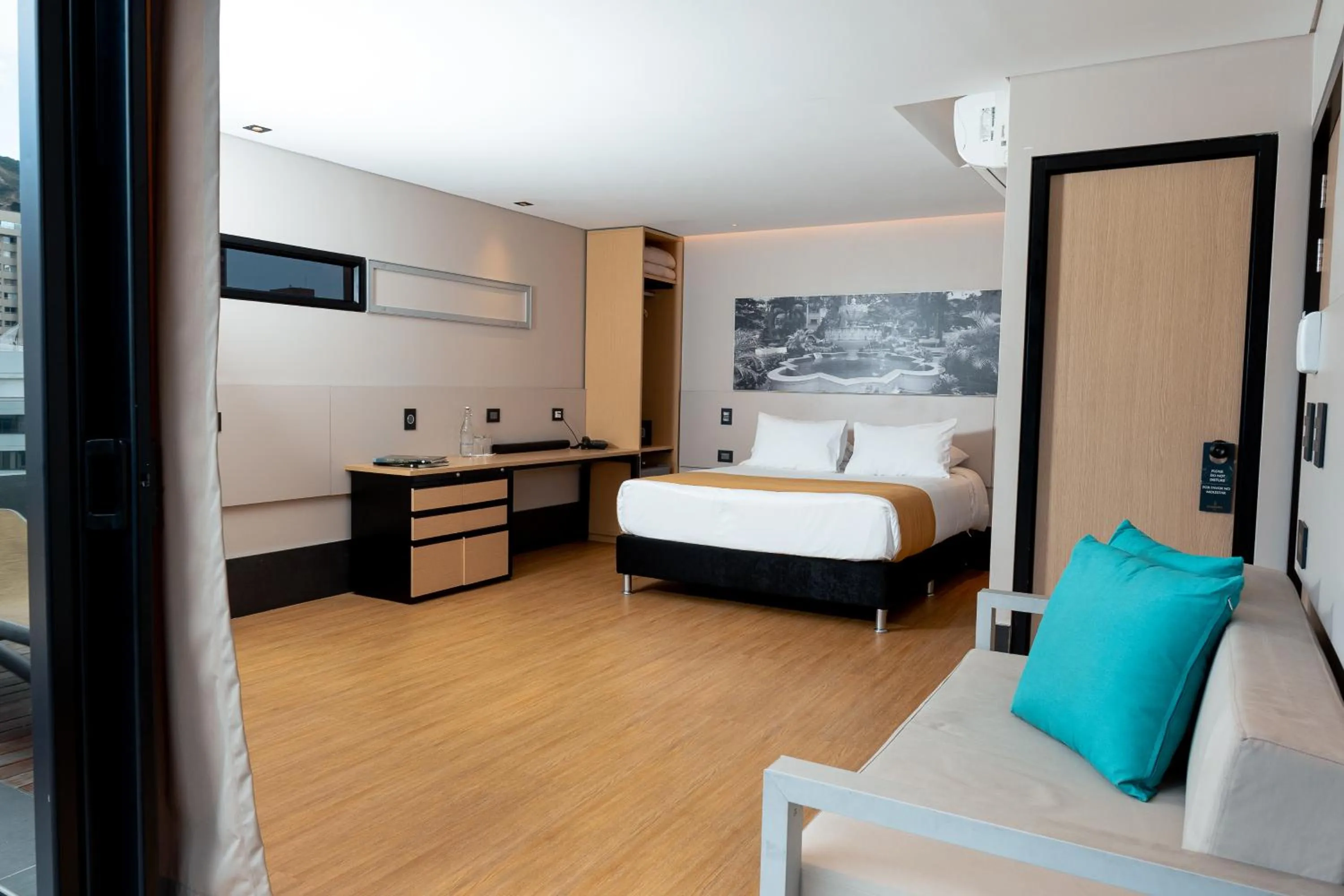 Junior Suite with Terrace in Hotel Foresto 365