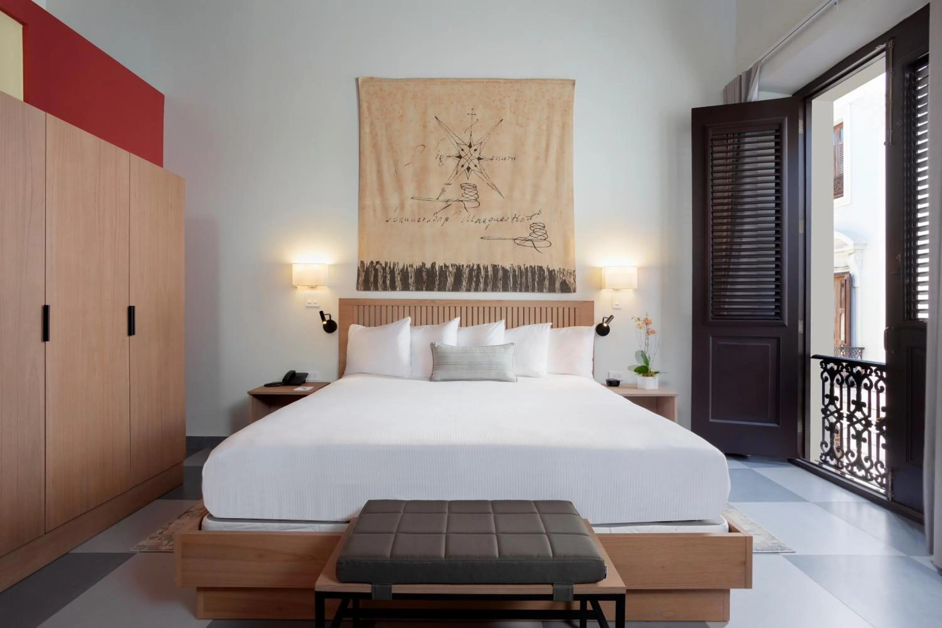 Deluxe King Room in Palacio Provincial San Juan, Adults only, Curio Collection by Hilton