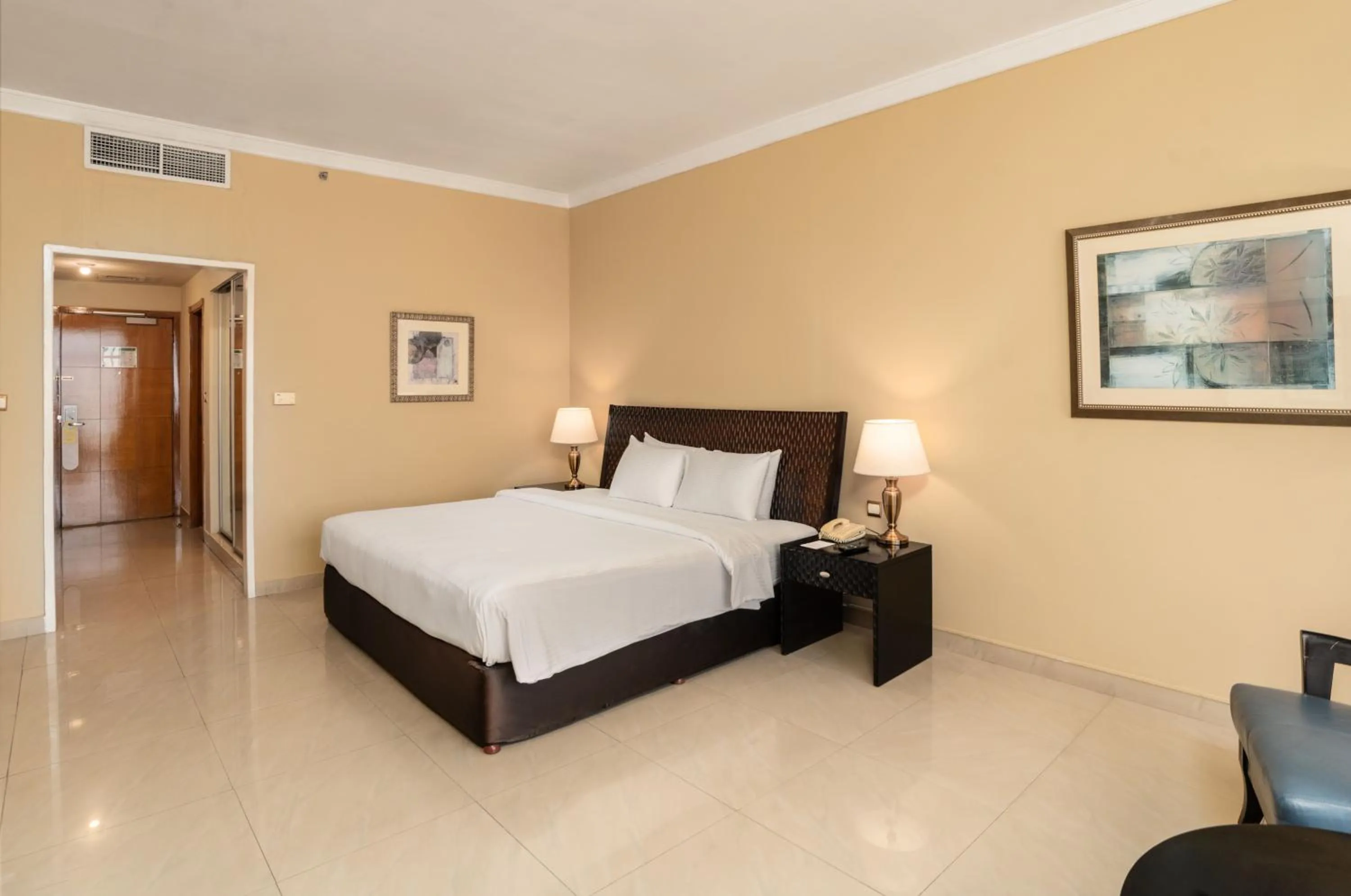 Bed in Oryx Hotel
