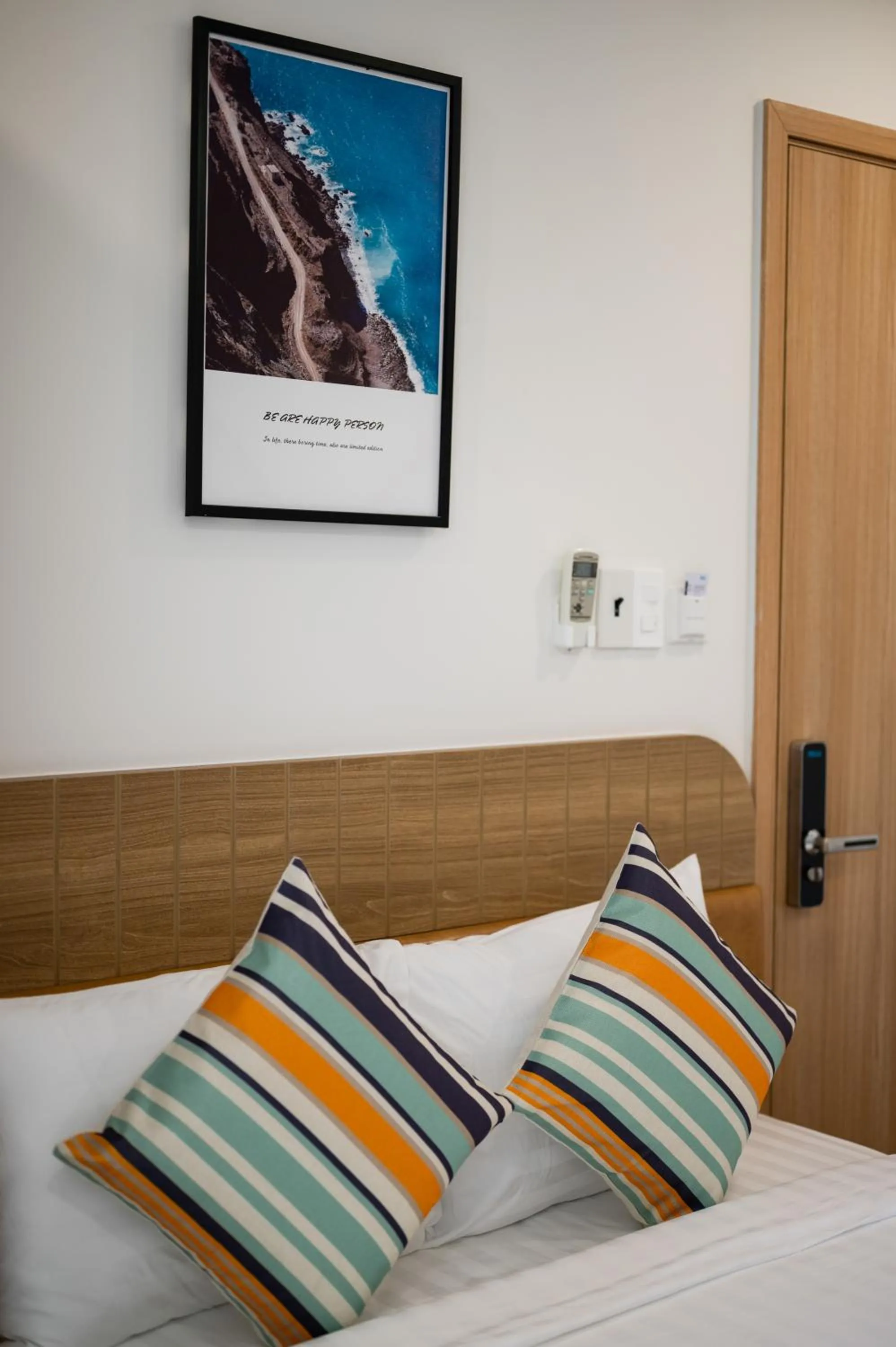 Queen Room with Balcony in The View Hotel