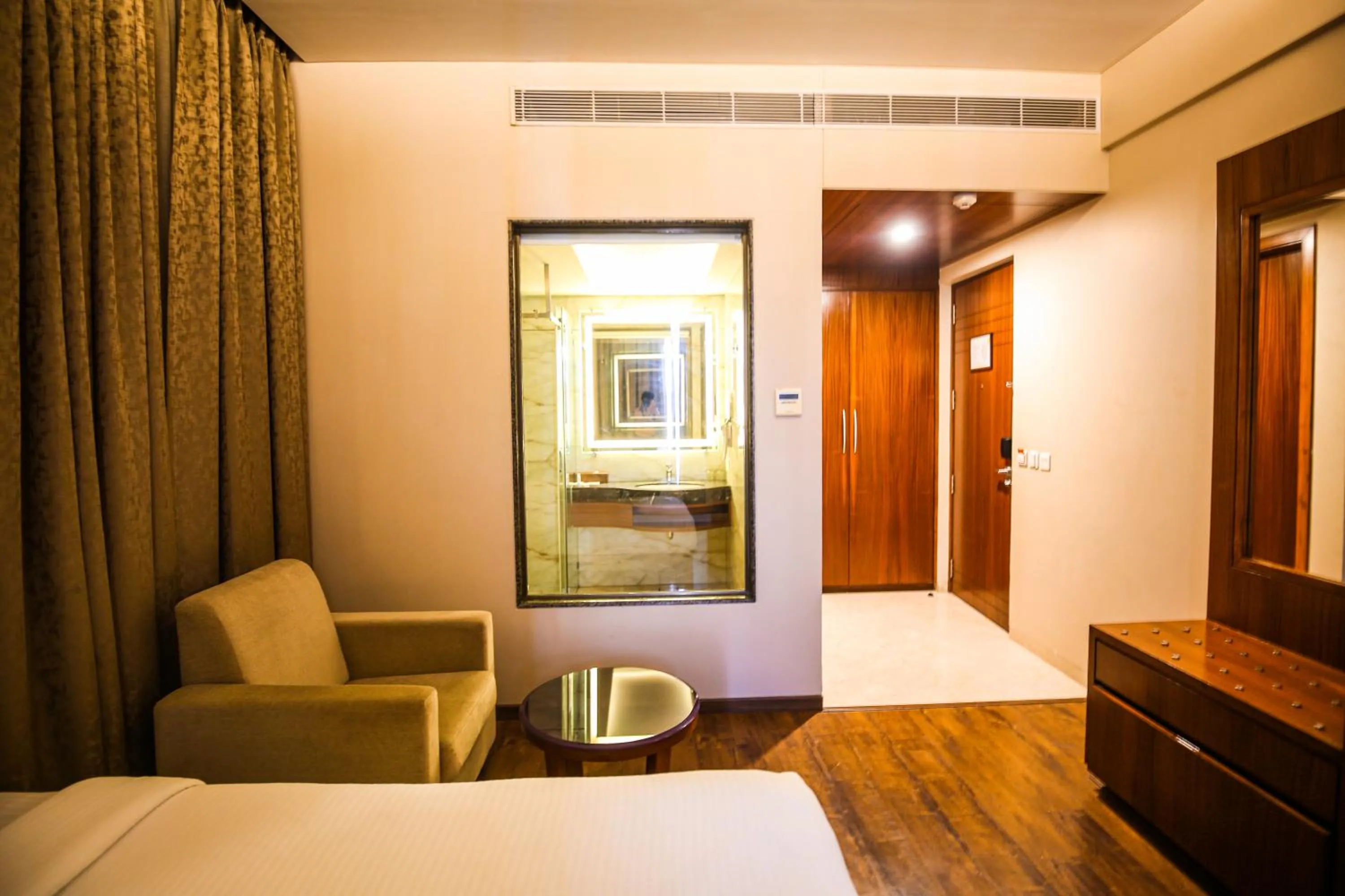 Deluxe Double or Twin Room - single occupancy in Pristine Hotel, Varanasi