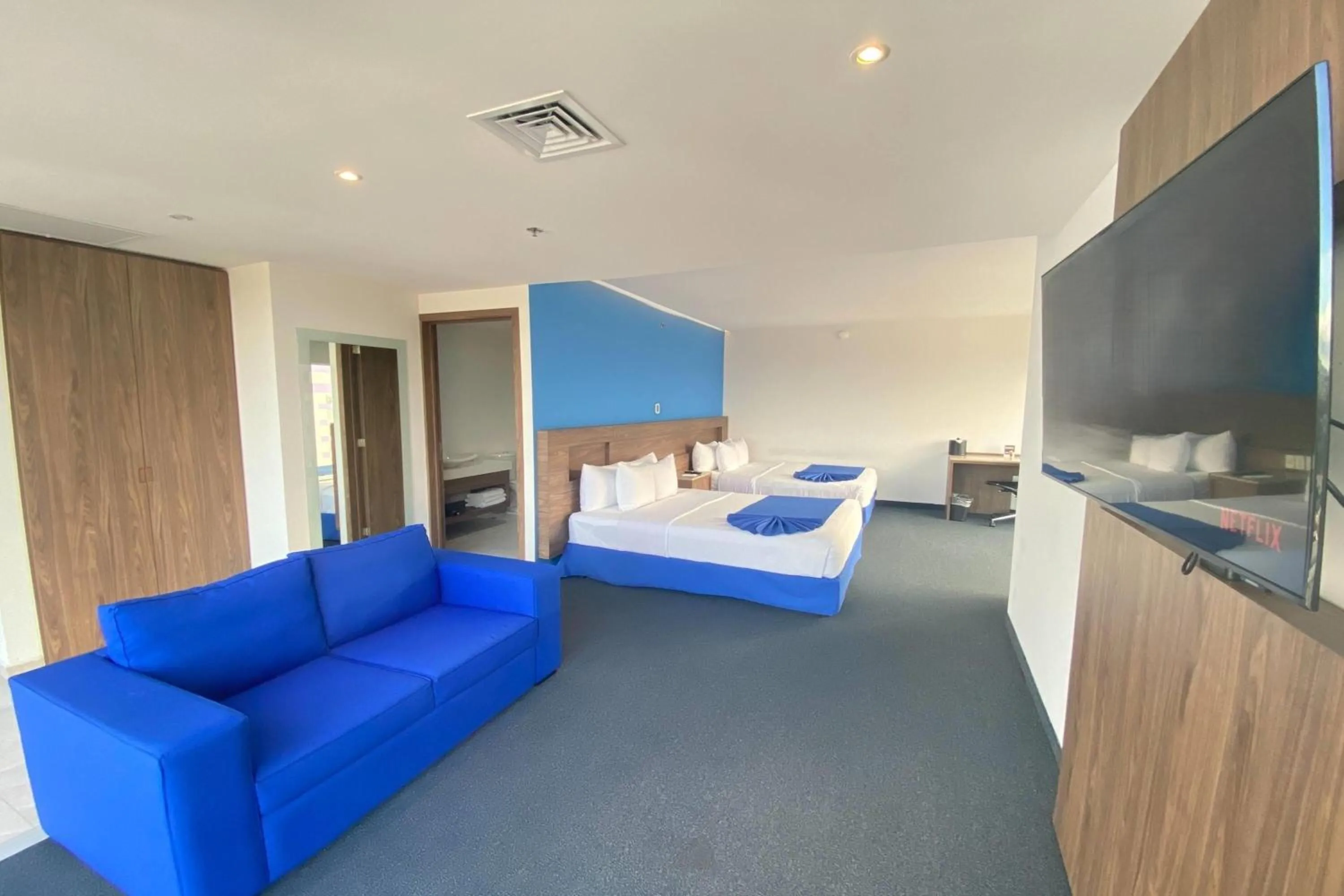 Suite with 2 Queen Beds, Non-Smoking in Wyndham Puebla Angelopolis