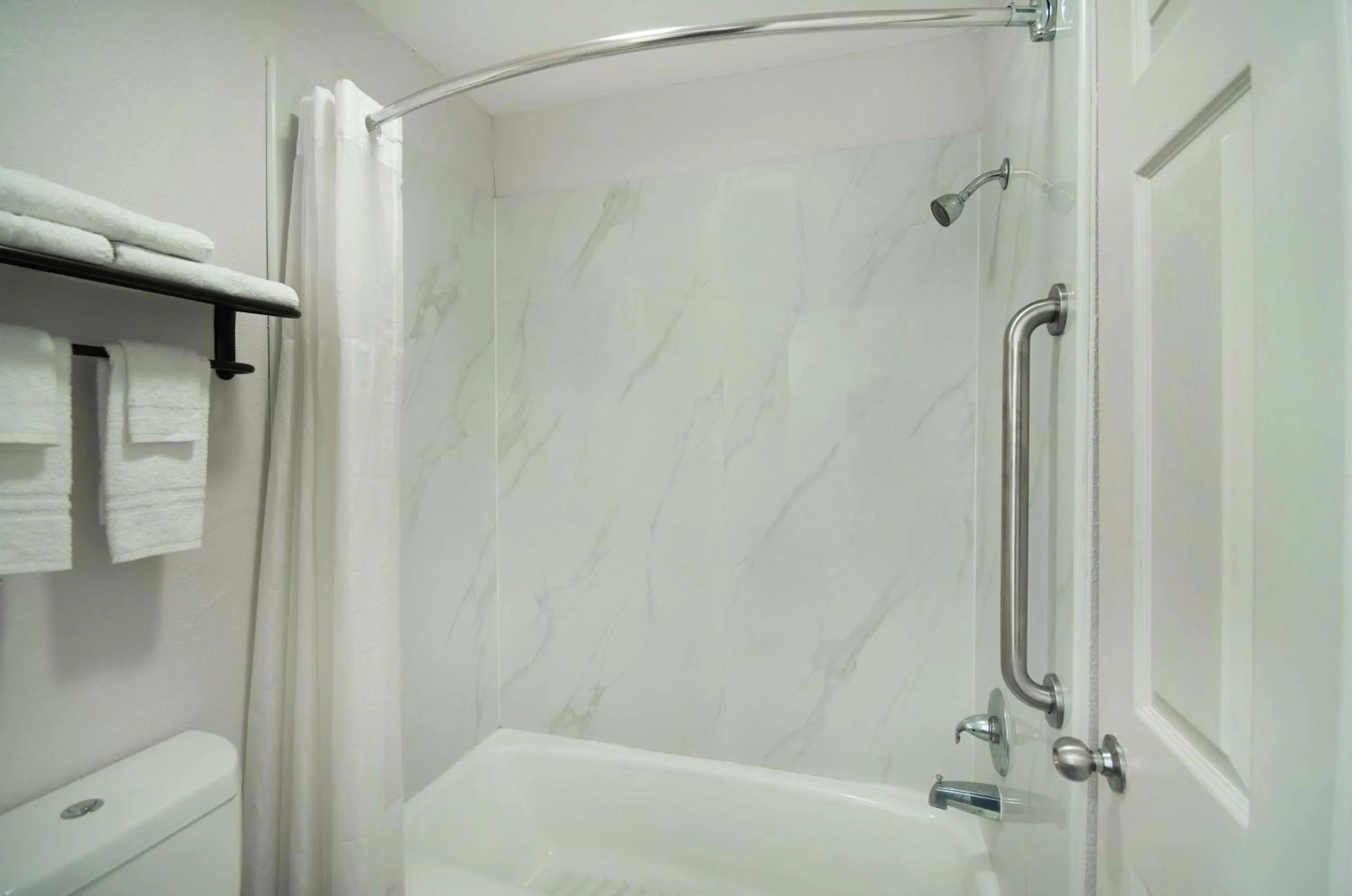 King Room - Disability Access in Motel 6 Houston, TX - I-10 West