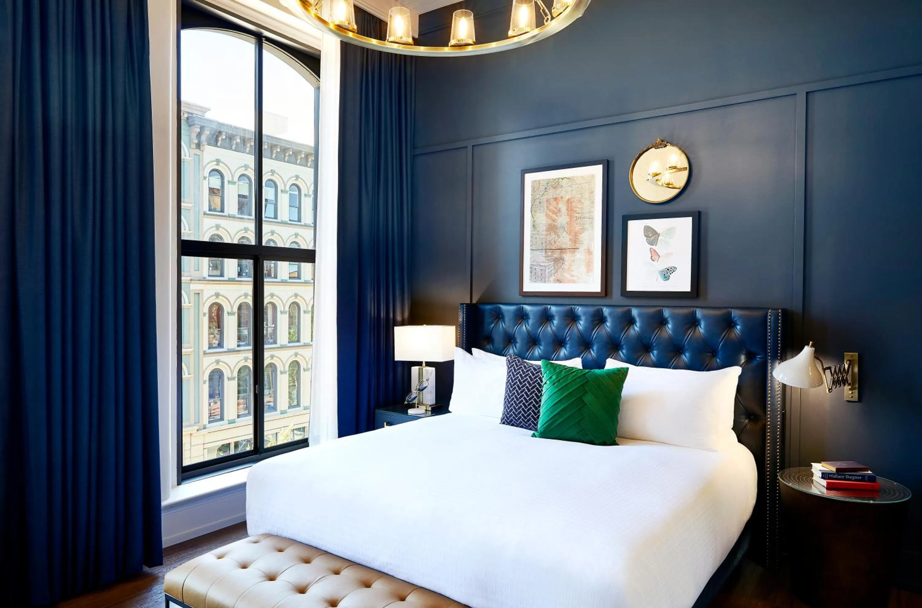 City View King Room in The Grady Hotel