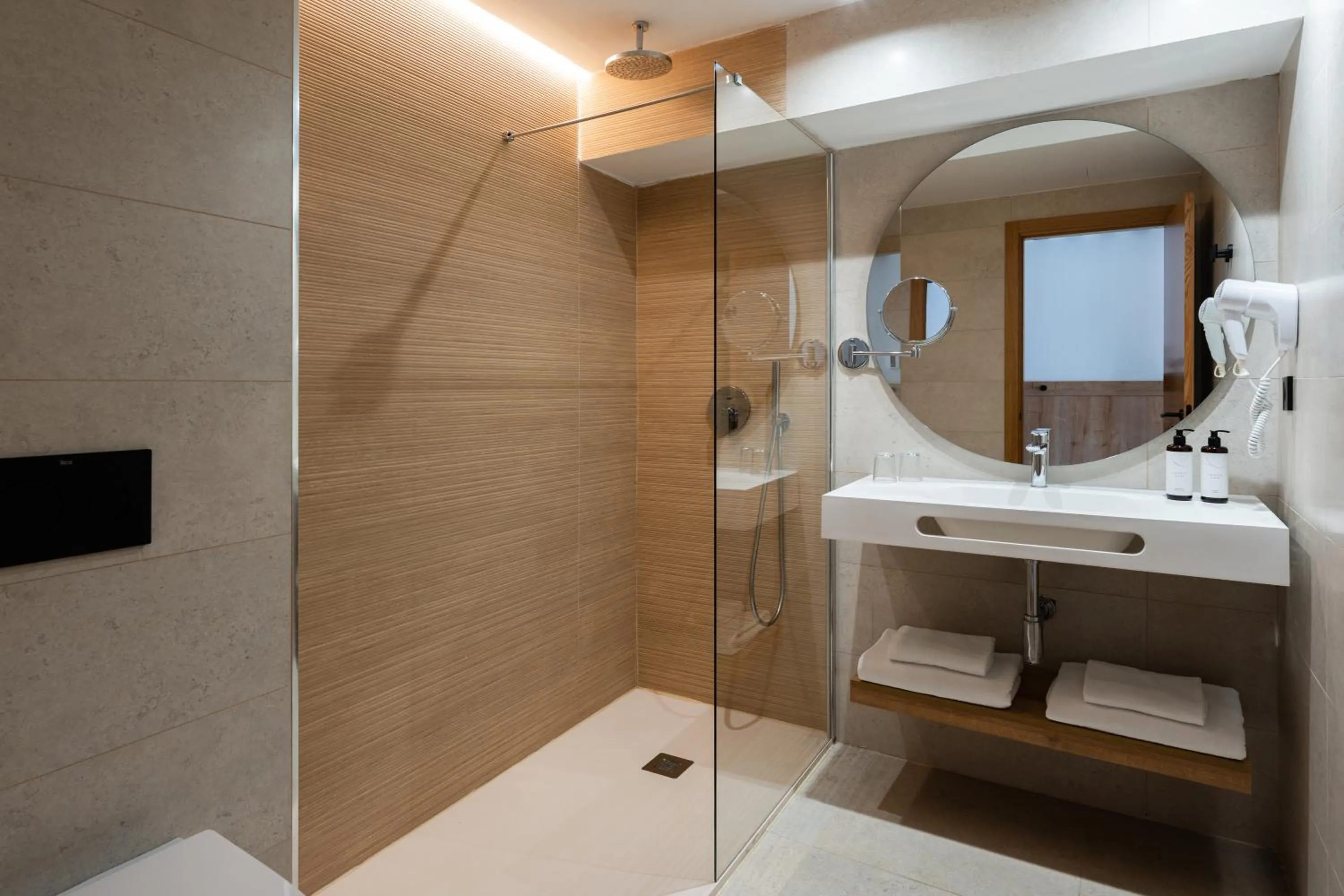 Twin Room with Lateral Sea View in FERGUS Style Palma Beach - Adults Only