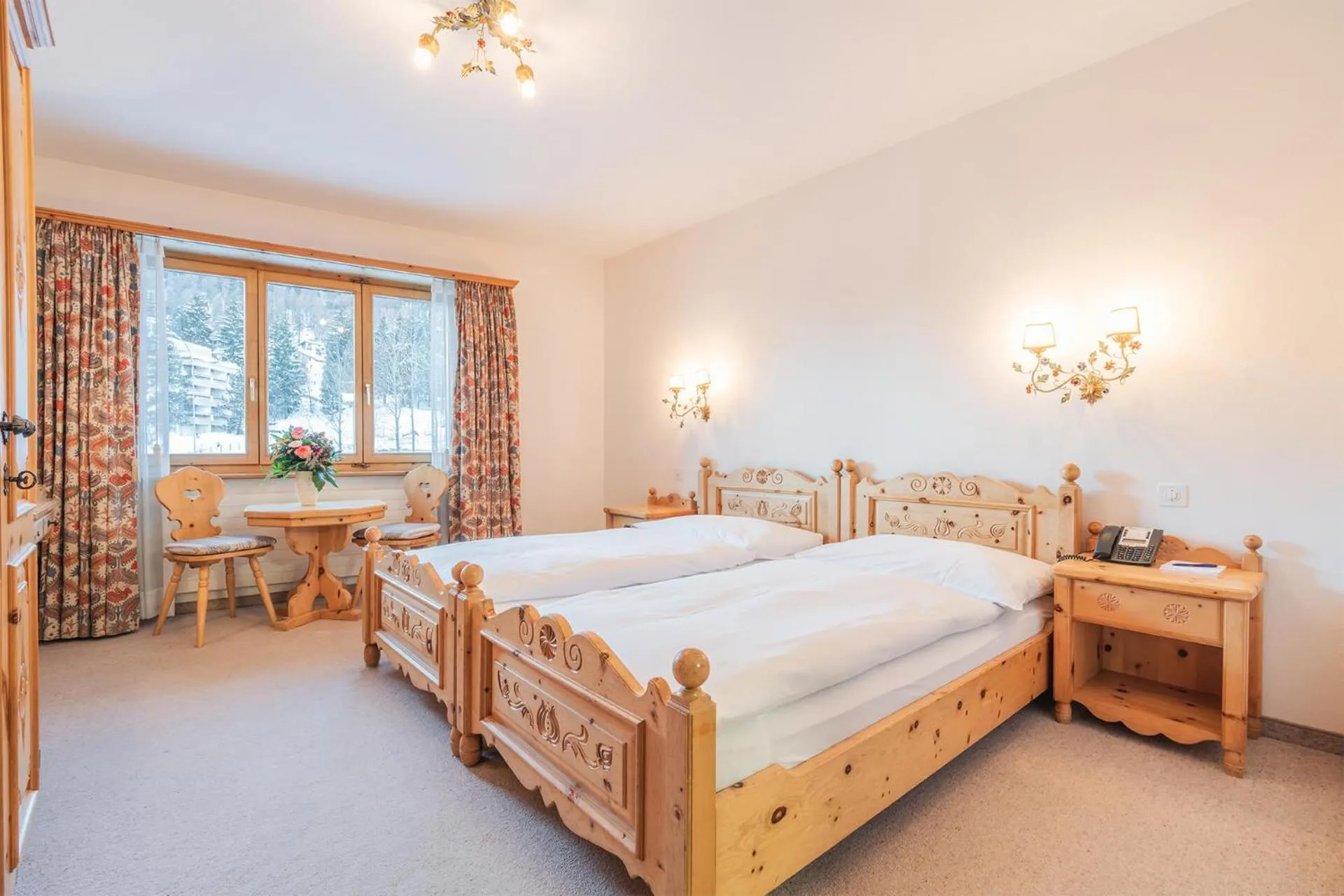 Superior Double Room in Hotel Corvatsch - Web Check-in