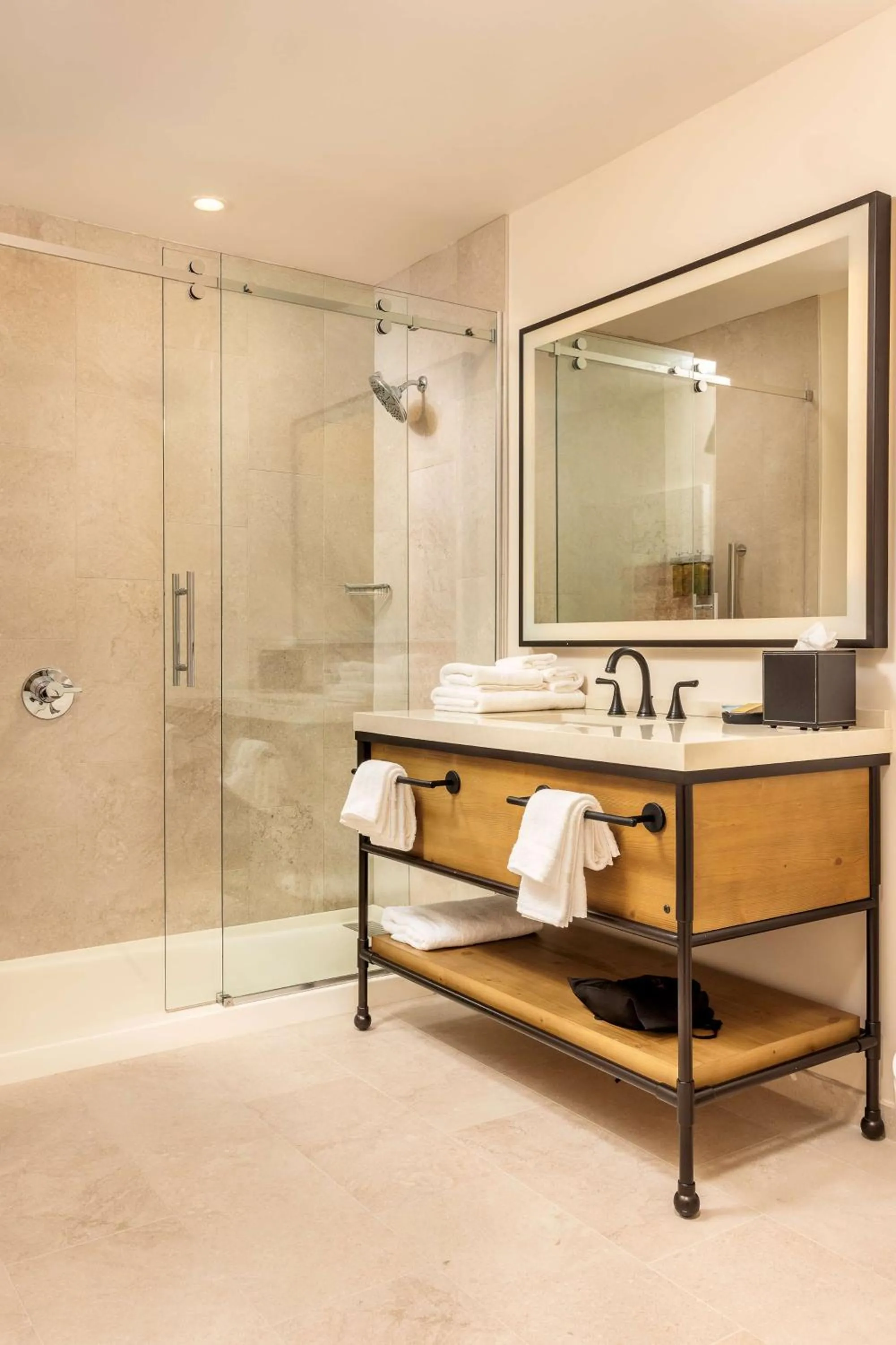 Queen Room with Two Queen Beds in Hotel Melby Downtown Melbourne Tapestry Collection By Hilton