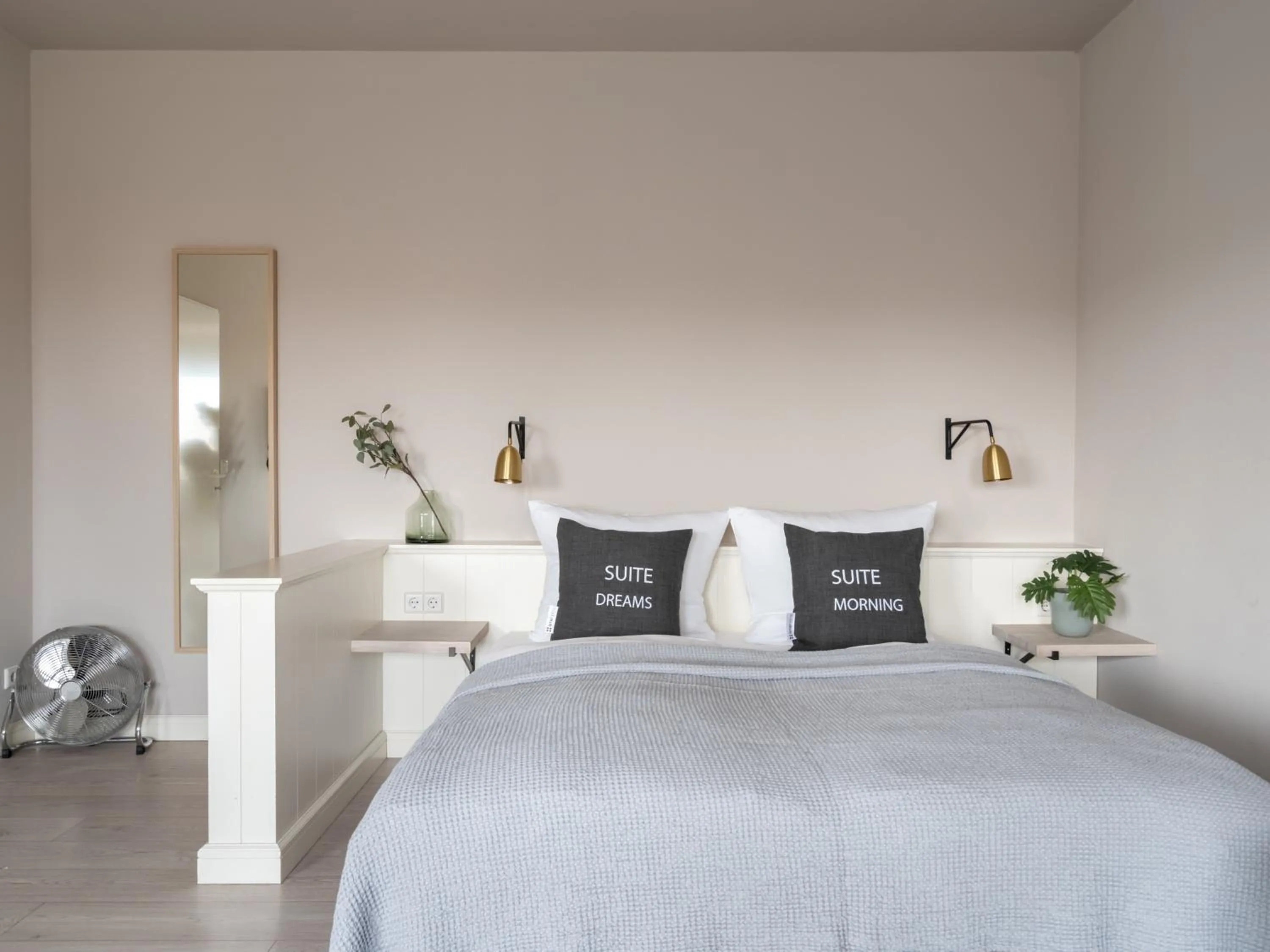 Suite with Sofa Bed in Limehome Berlin Chausseestraße