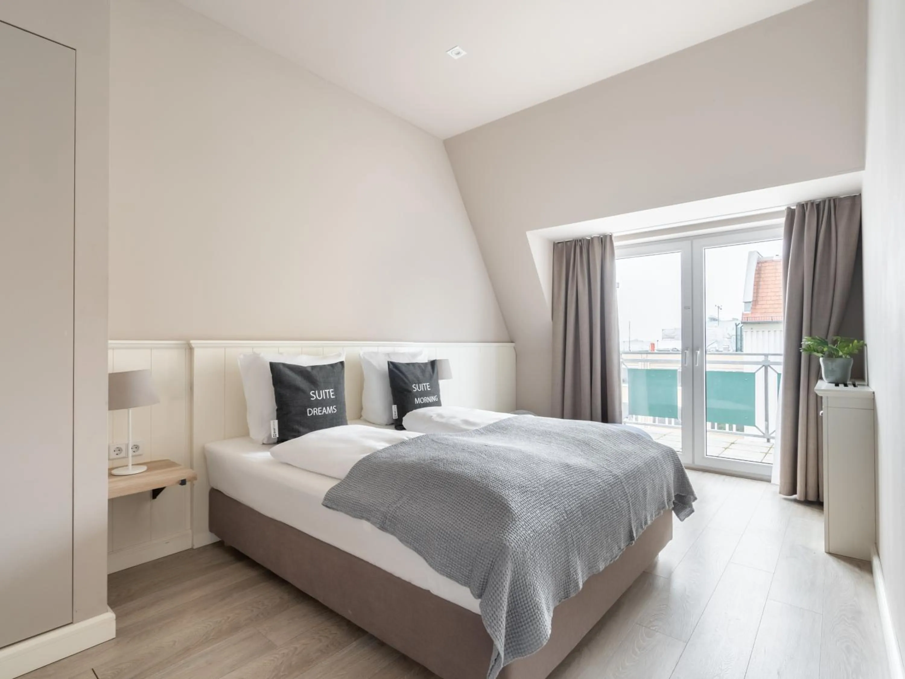 Two-Bedroom Suite in Limehome Berlin Chausseestraße