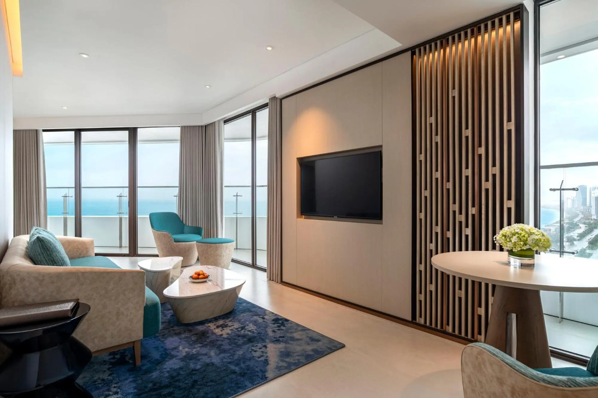 Executive Corner Suite with Ocean View and Lounge Access in Radisson Hotel Danang