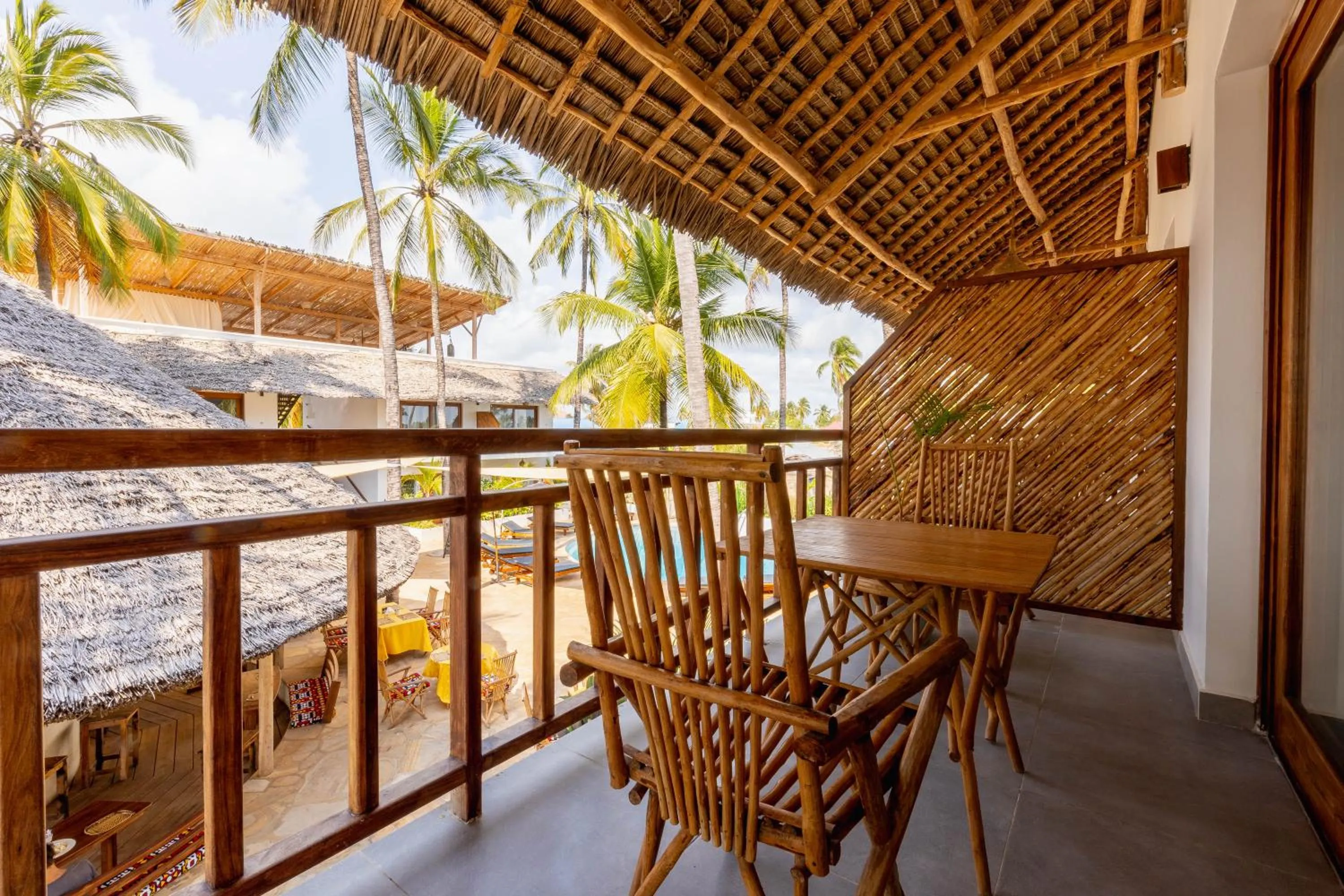 King Room with Pool View in Aluna Paje